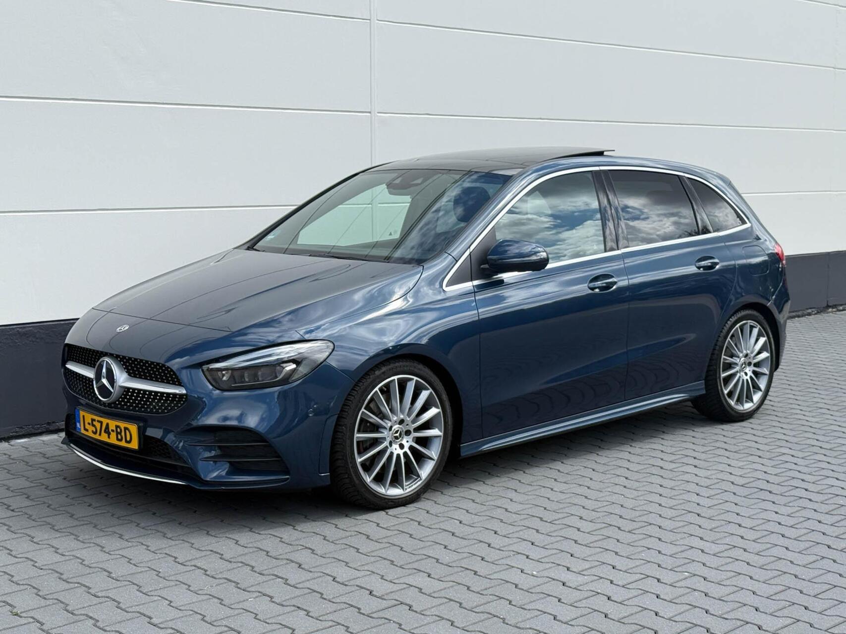 Foto van Mercedes-Benz B 250