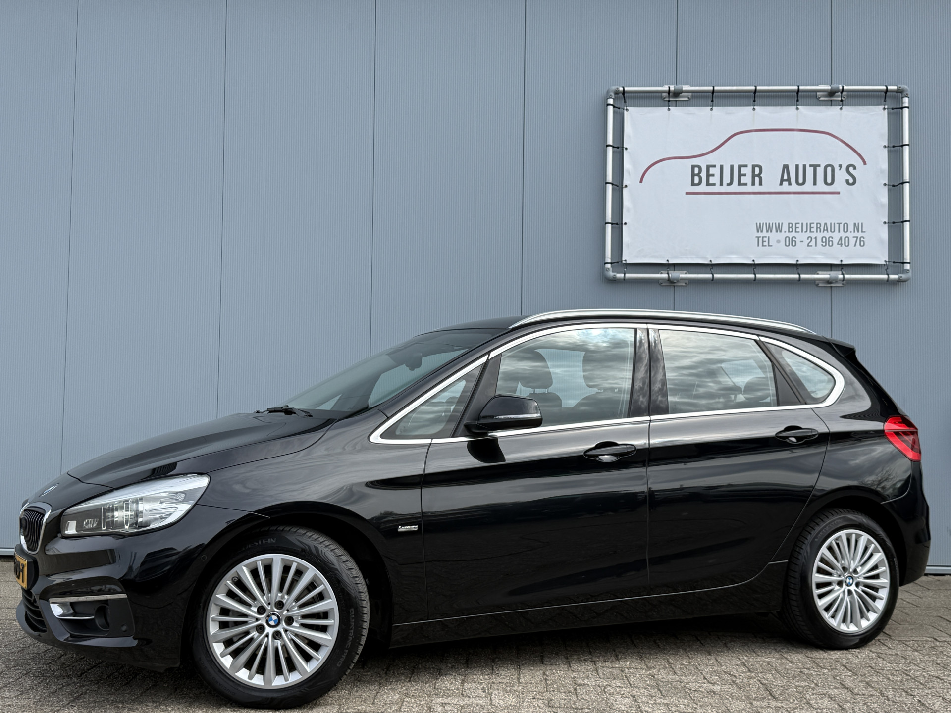 BMW 216d Active Tourer 216d Corporate Lease Executive 2017 - voorkant