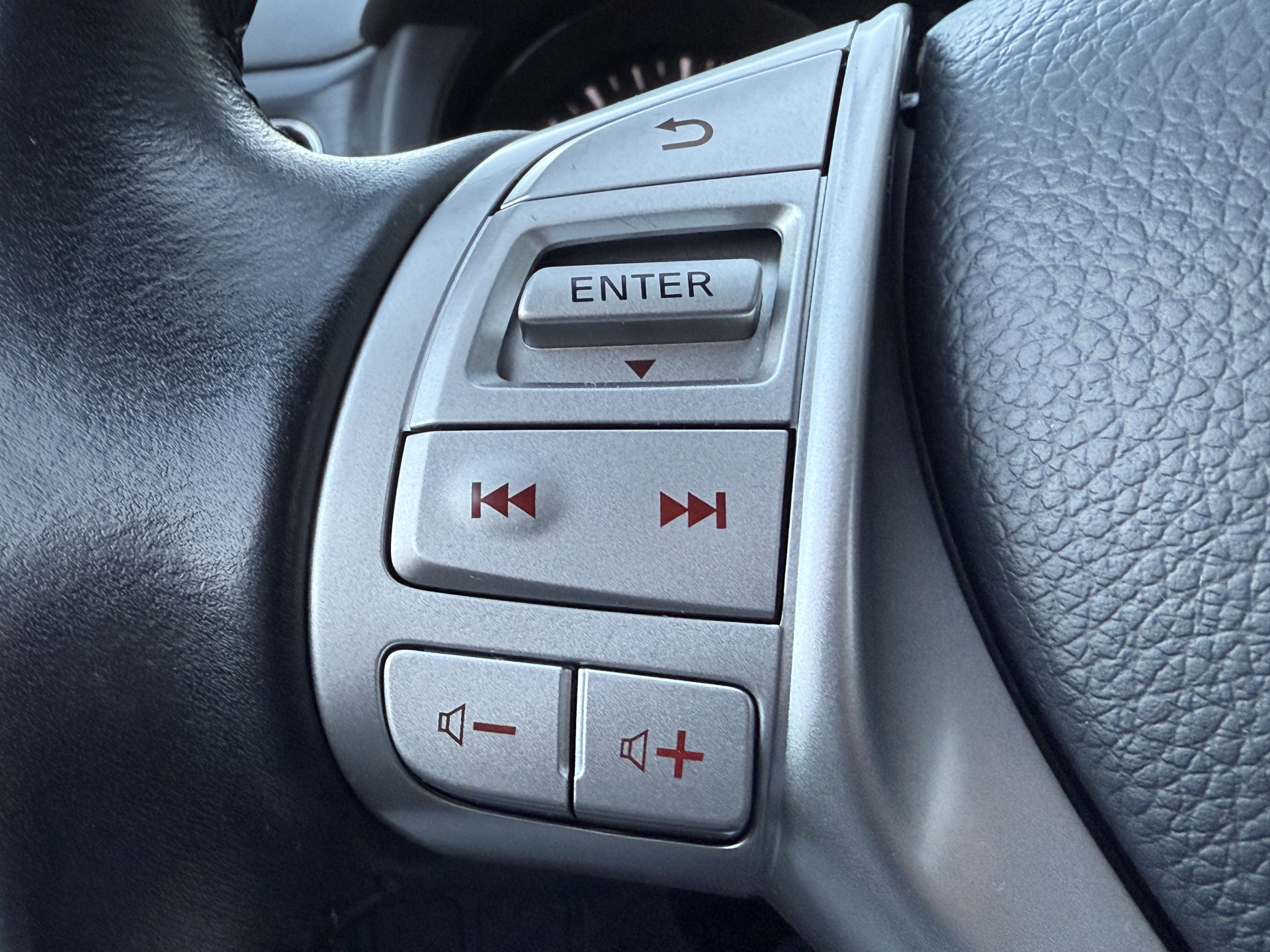 Foto van Nissan Pulsar