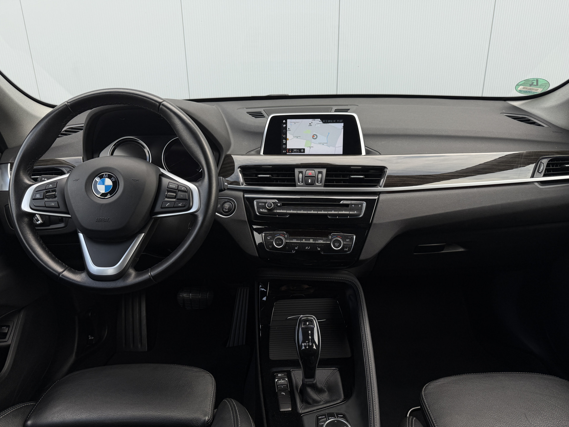 Foto van BMW X1 Sdrive18i