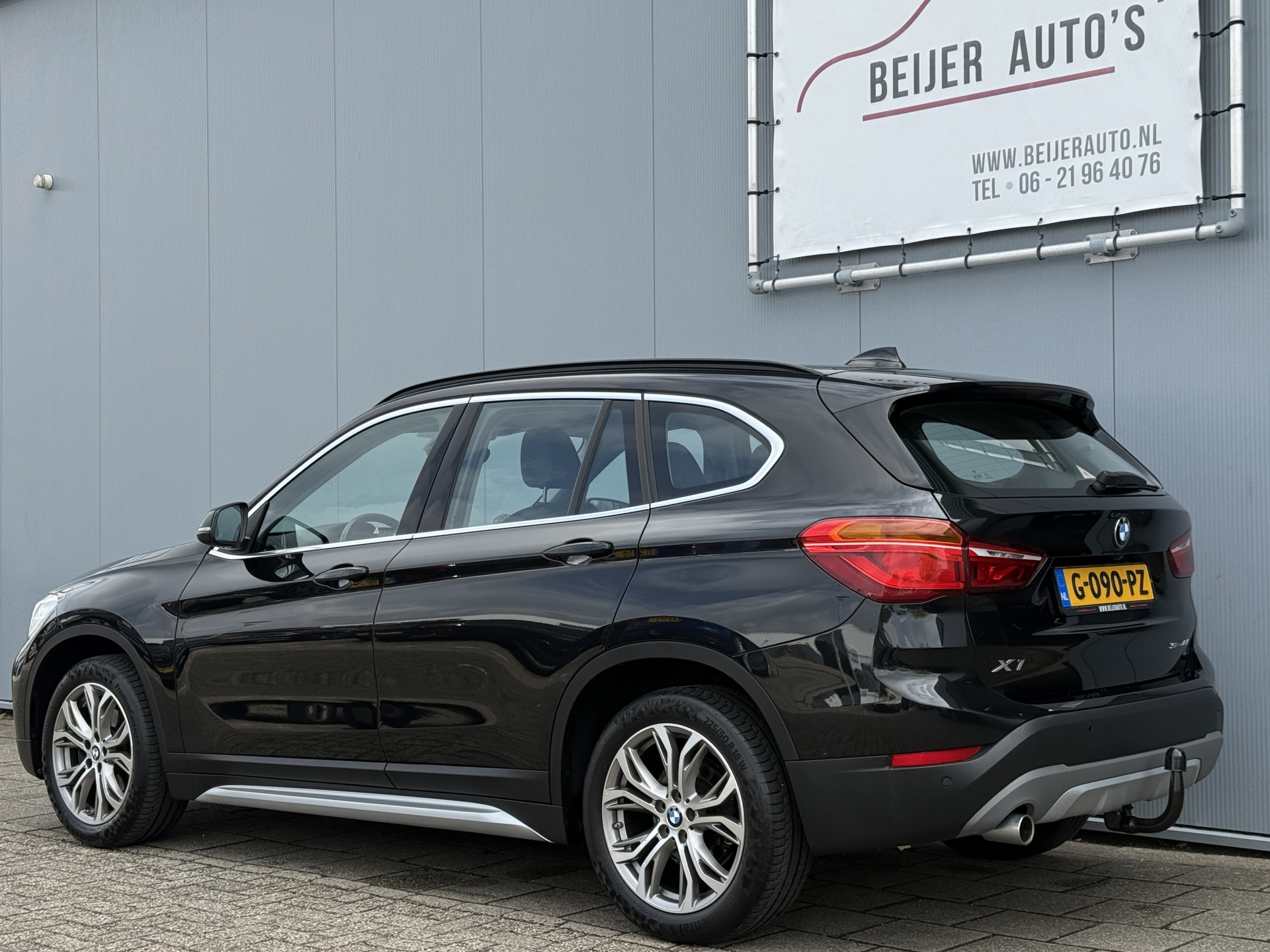 Foto van BMW X1 Sdrive18i