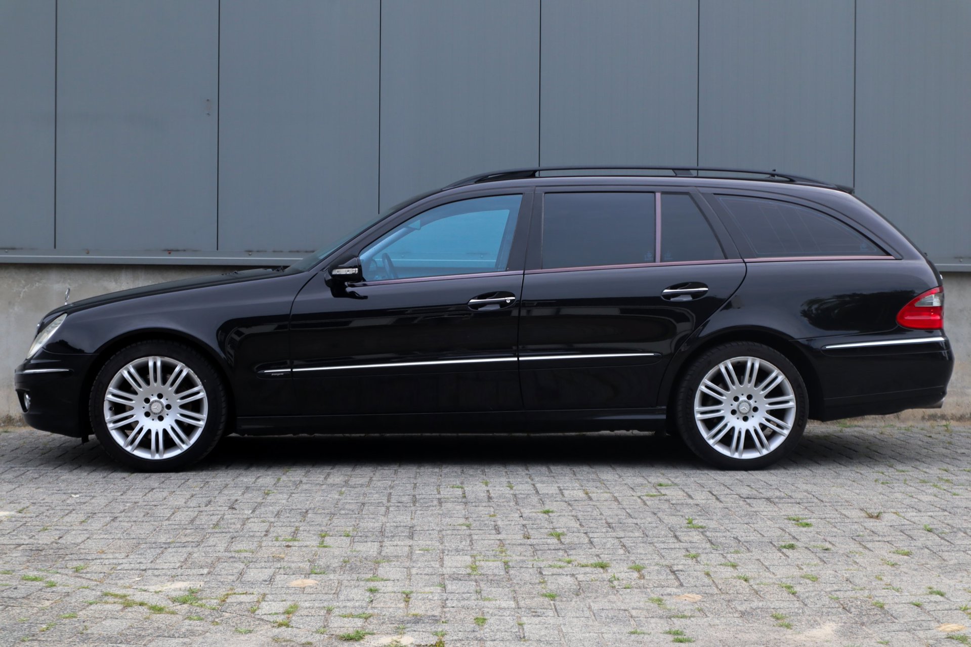 Foto van Mercedes-Benz E 350