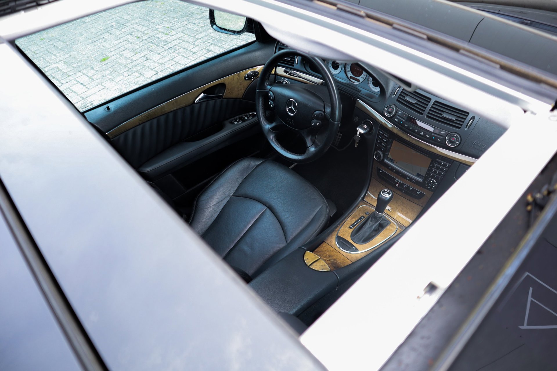 Foto van Mercedes-Benz E 350