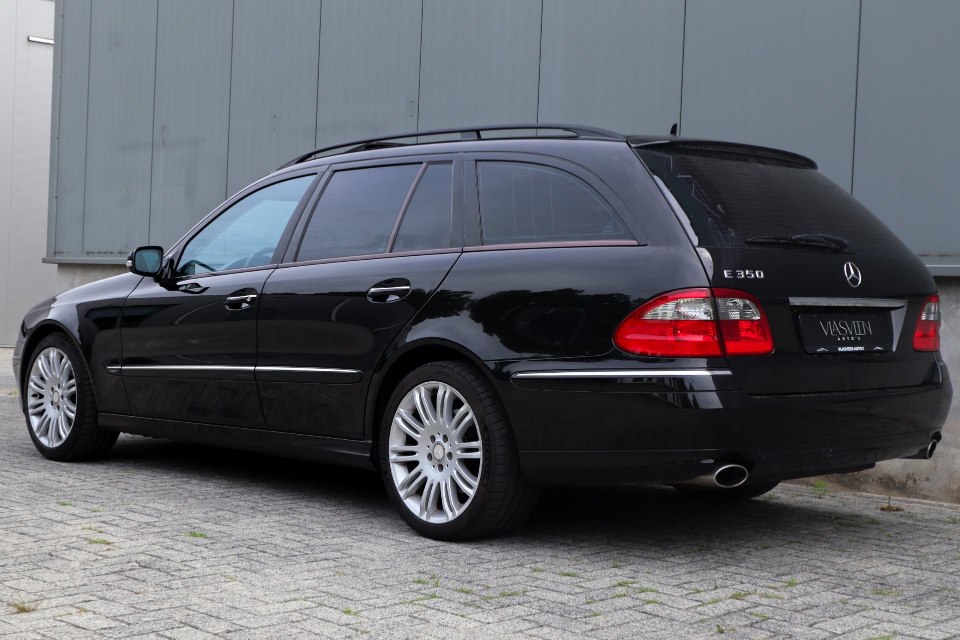 Foto van Mercedes-Benz E 350