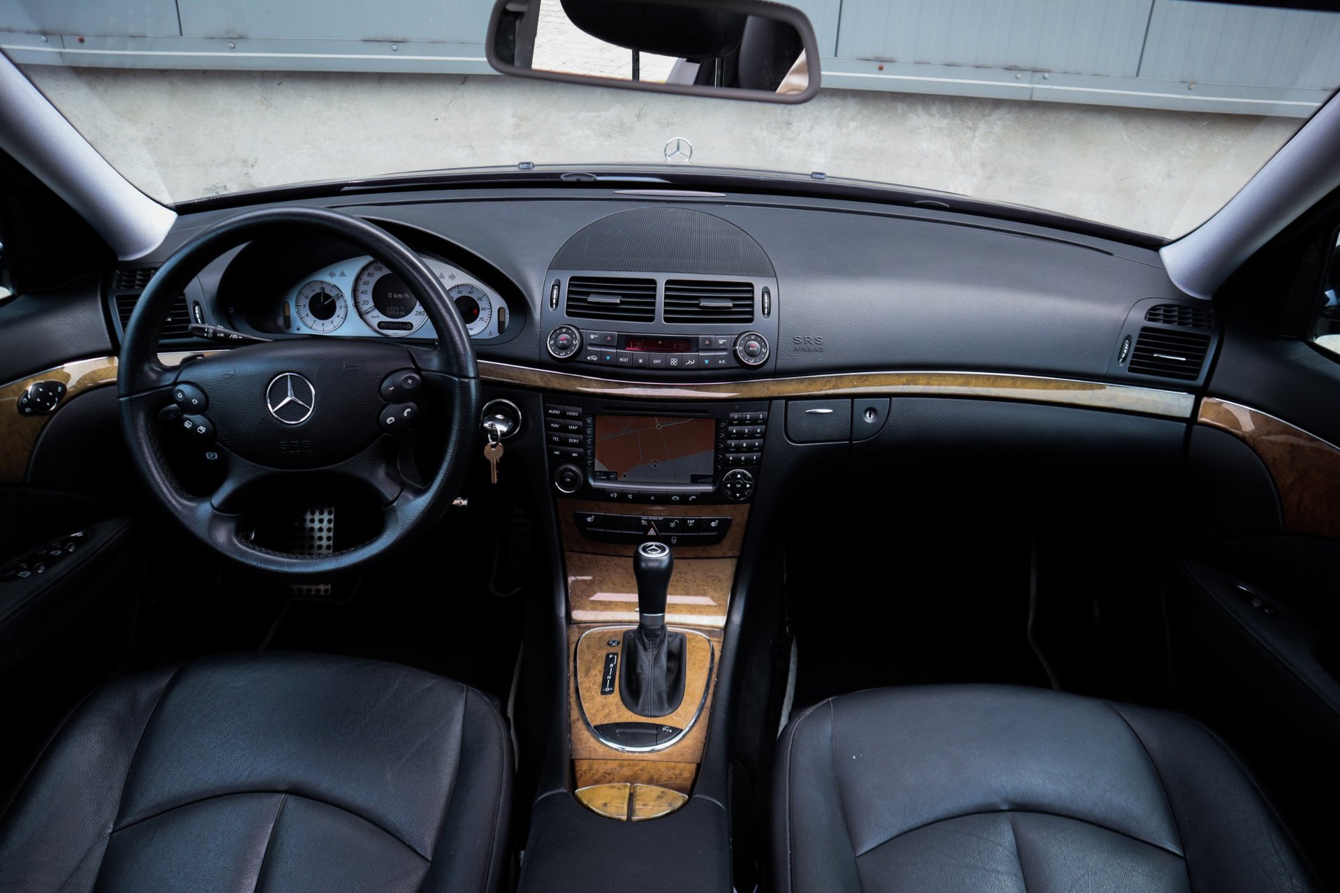 Foto van Mercedes-Benz E 350