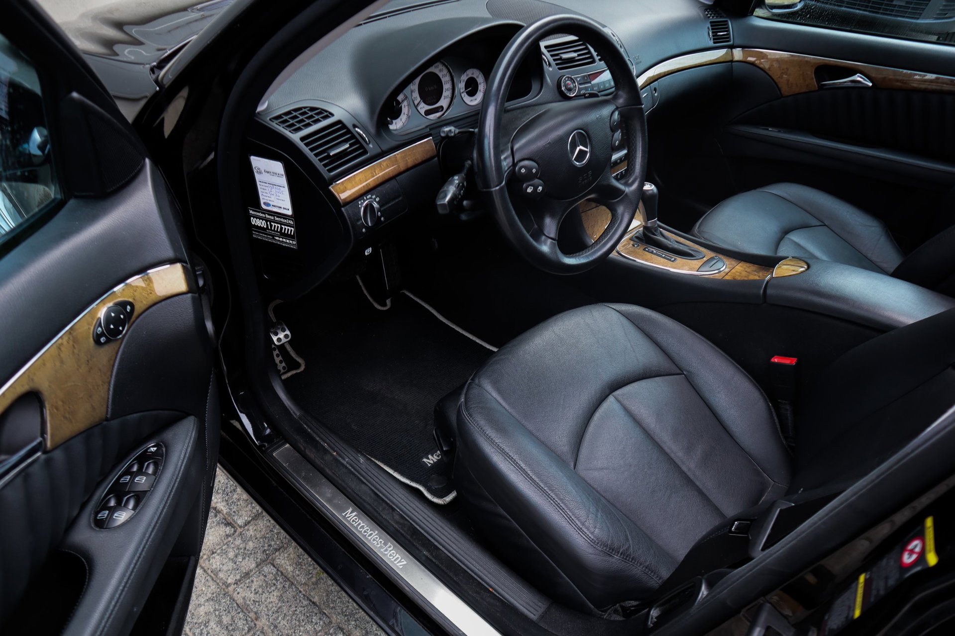 Foto van Mercedes-Benz E 350