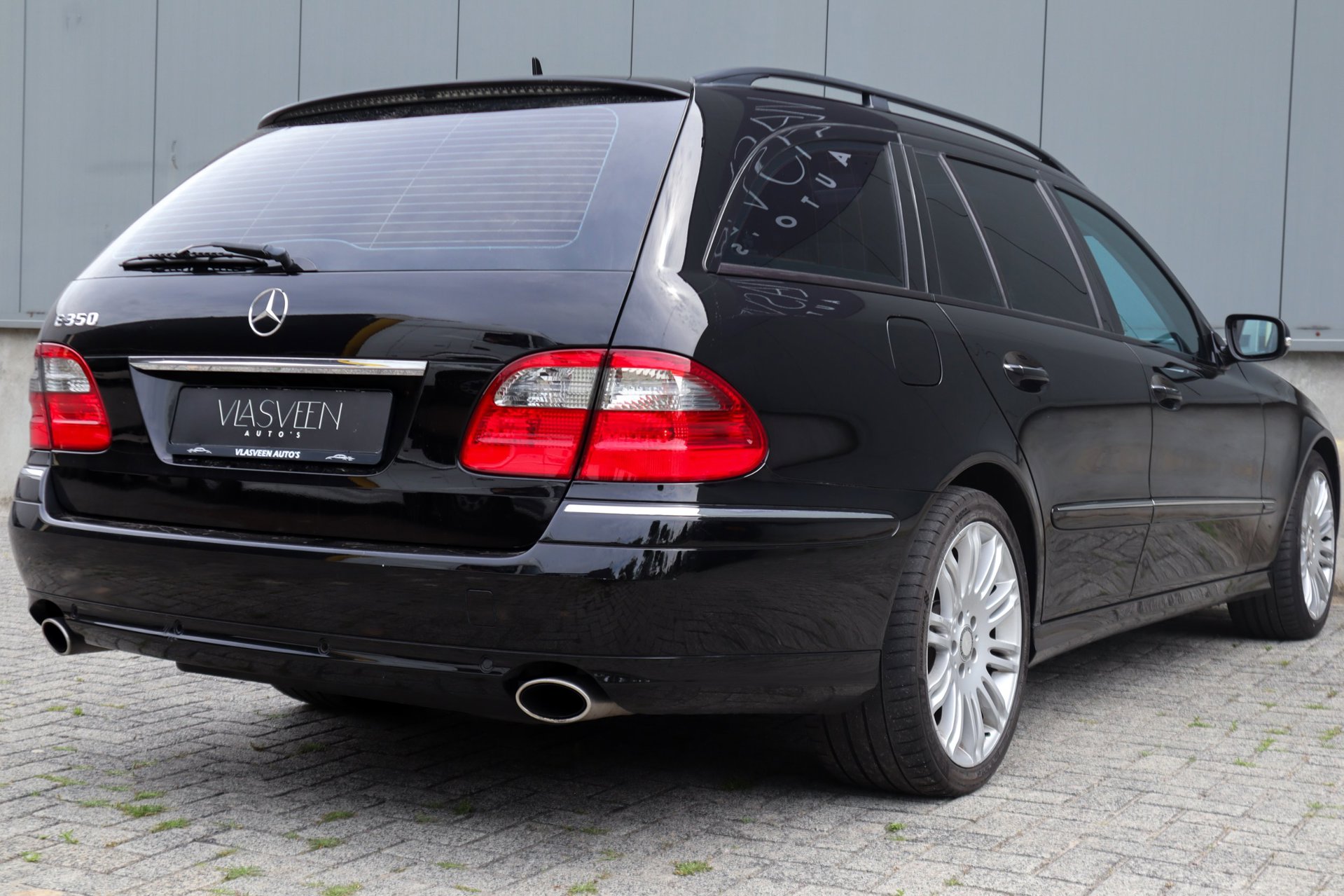 Foto van Mercedes-Benz E 350