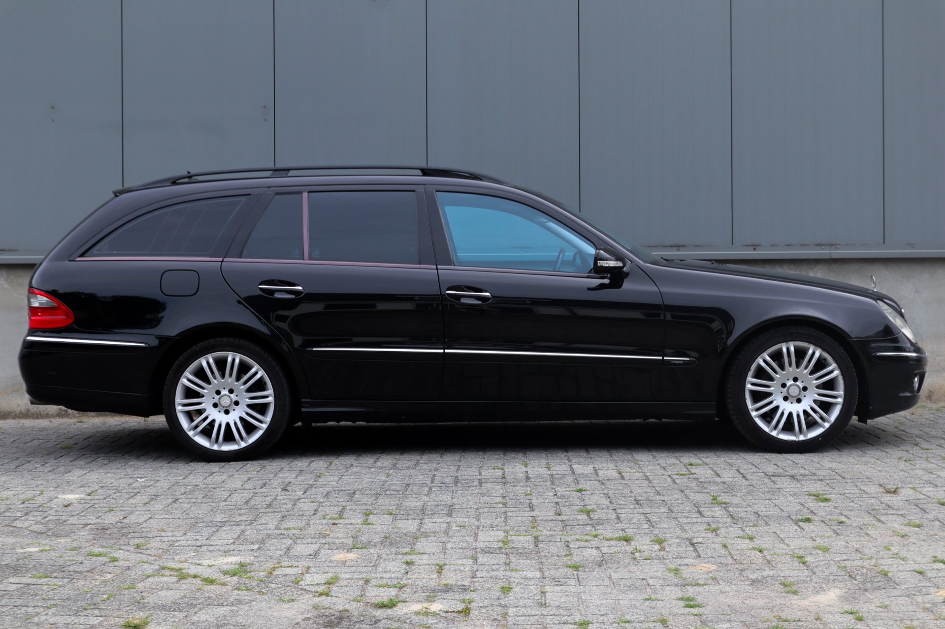 Foto van Mercedes-Benz E 350