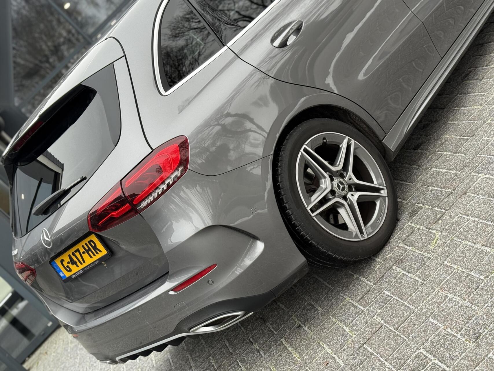 Foto van Mercedes-Benz B 200
