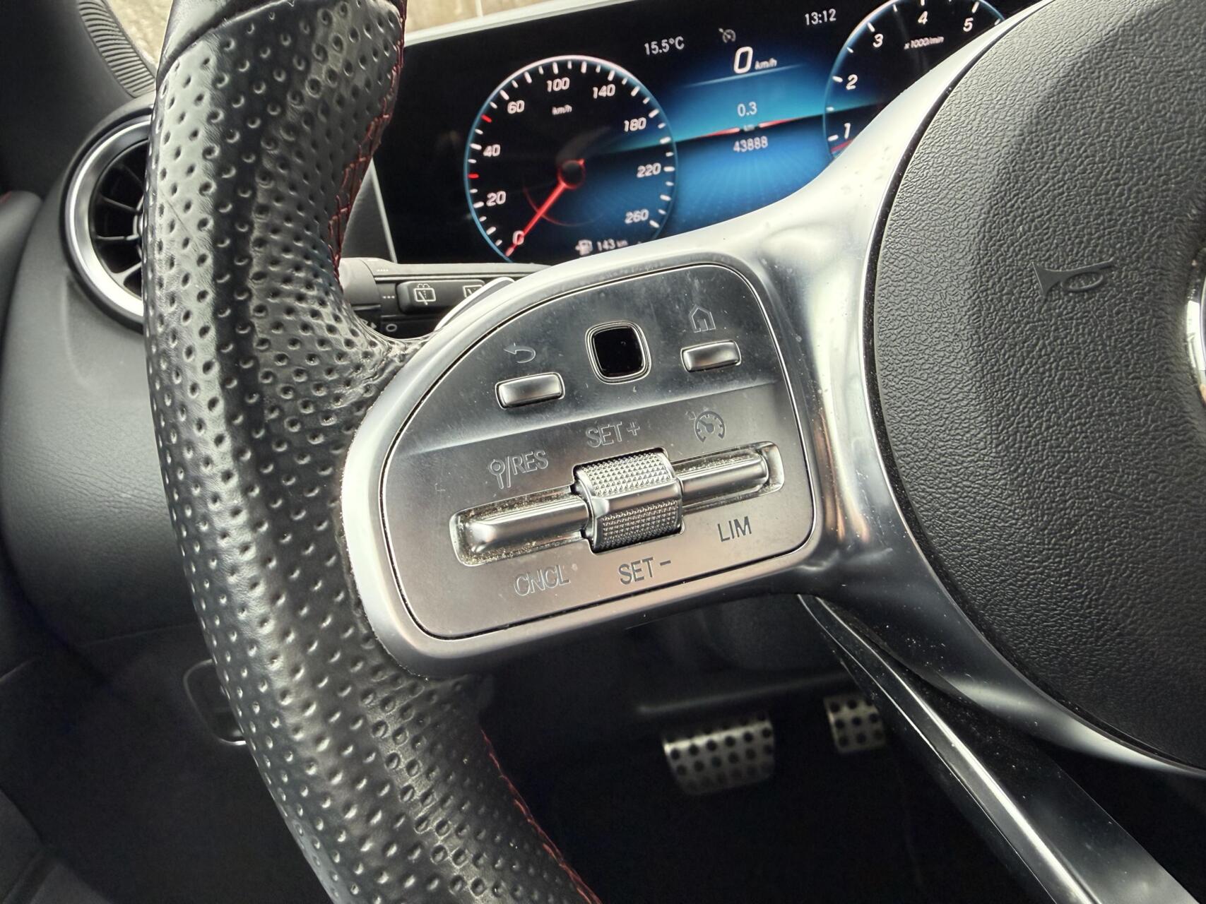 Foto van Mercedes-Benz B 200