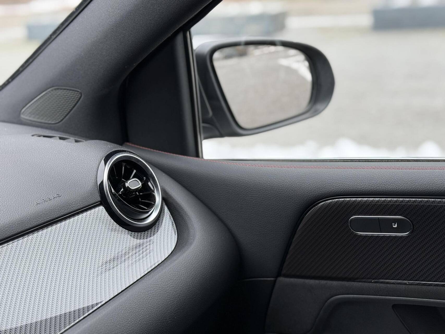 Foto van Mercedes-Benz B 200