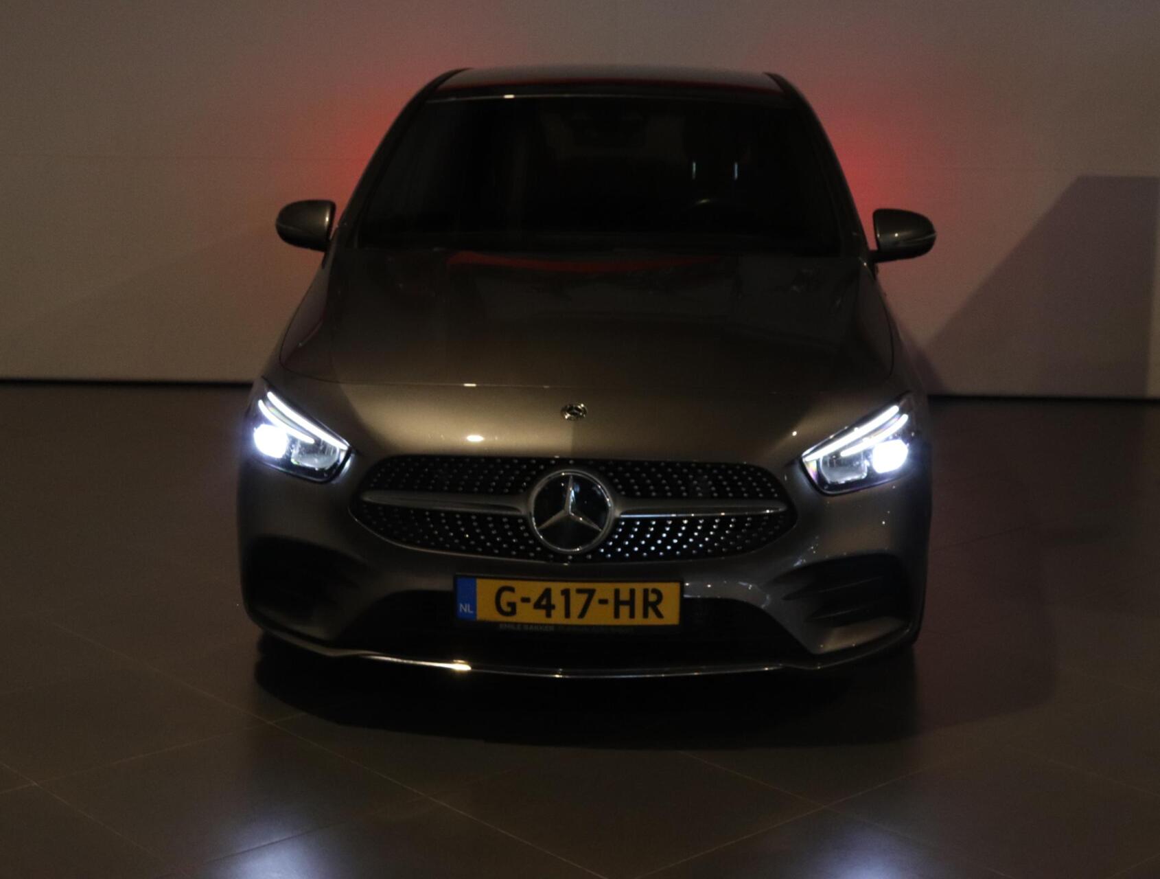 Foto van Mercedes-Benz B 200