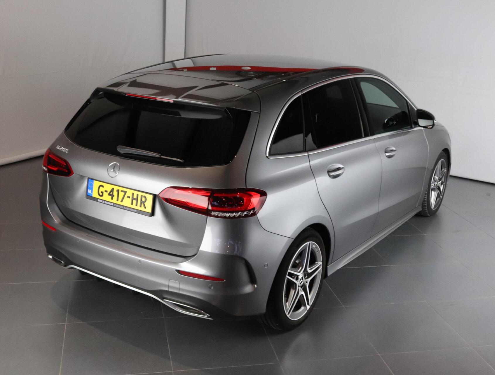 Foto van Mercedes-Benz B 200