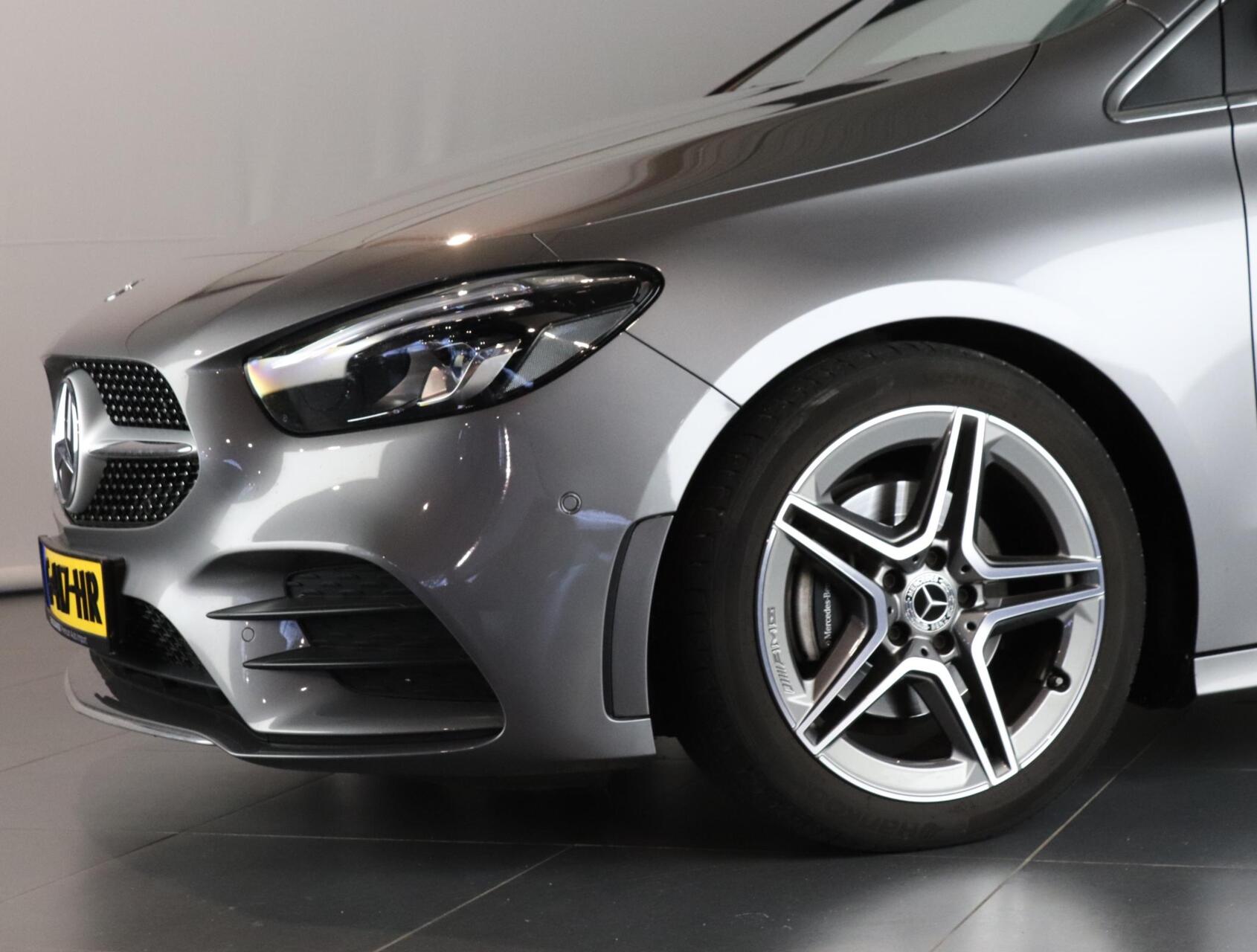 Foto van Mercedes-Benz B 200