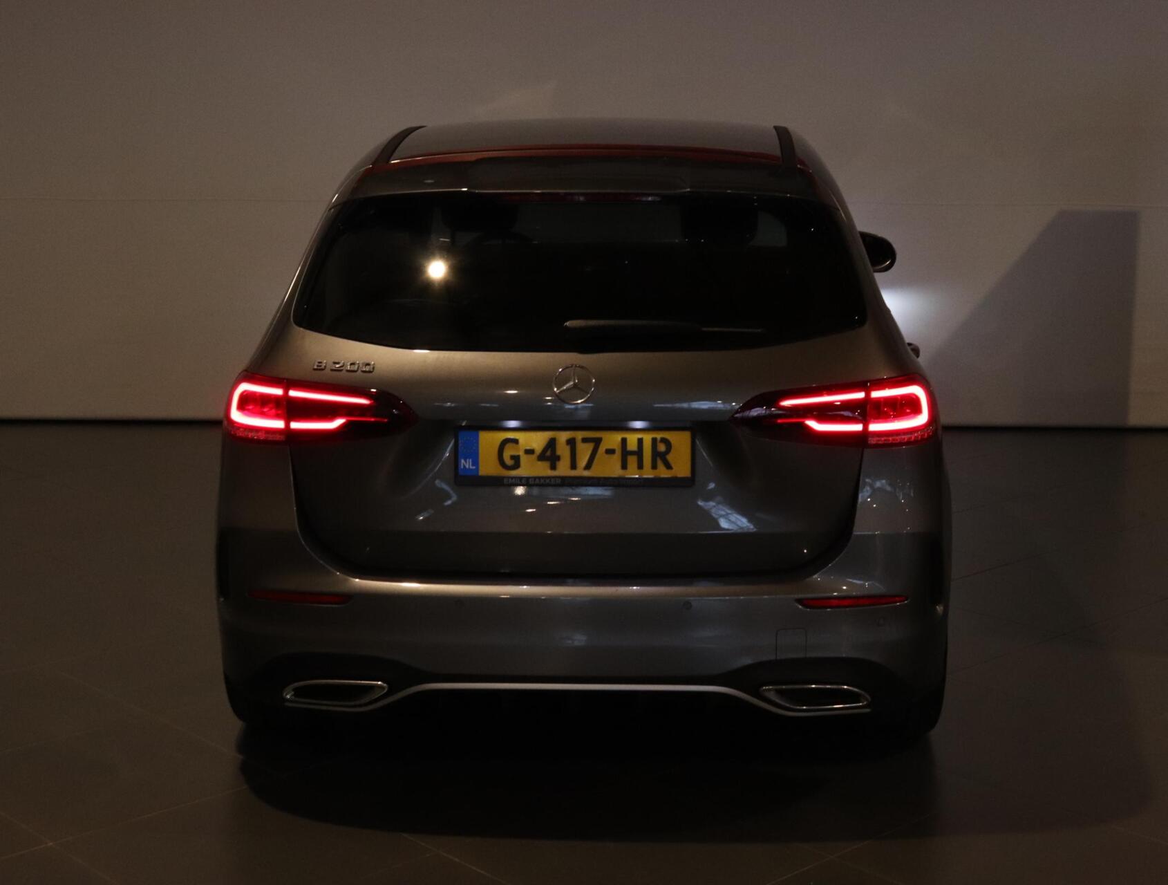 Foto van Mercedes-Benz B 200