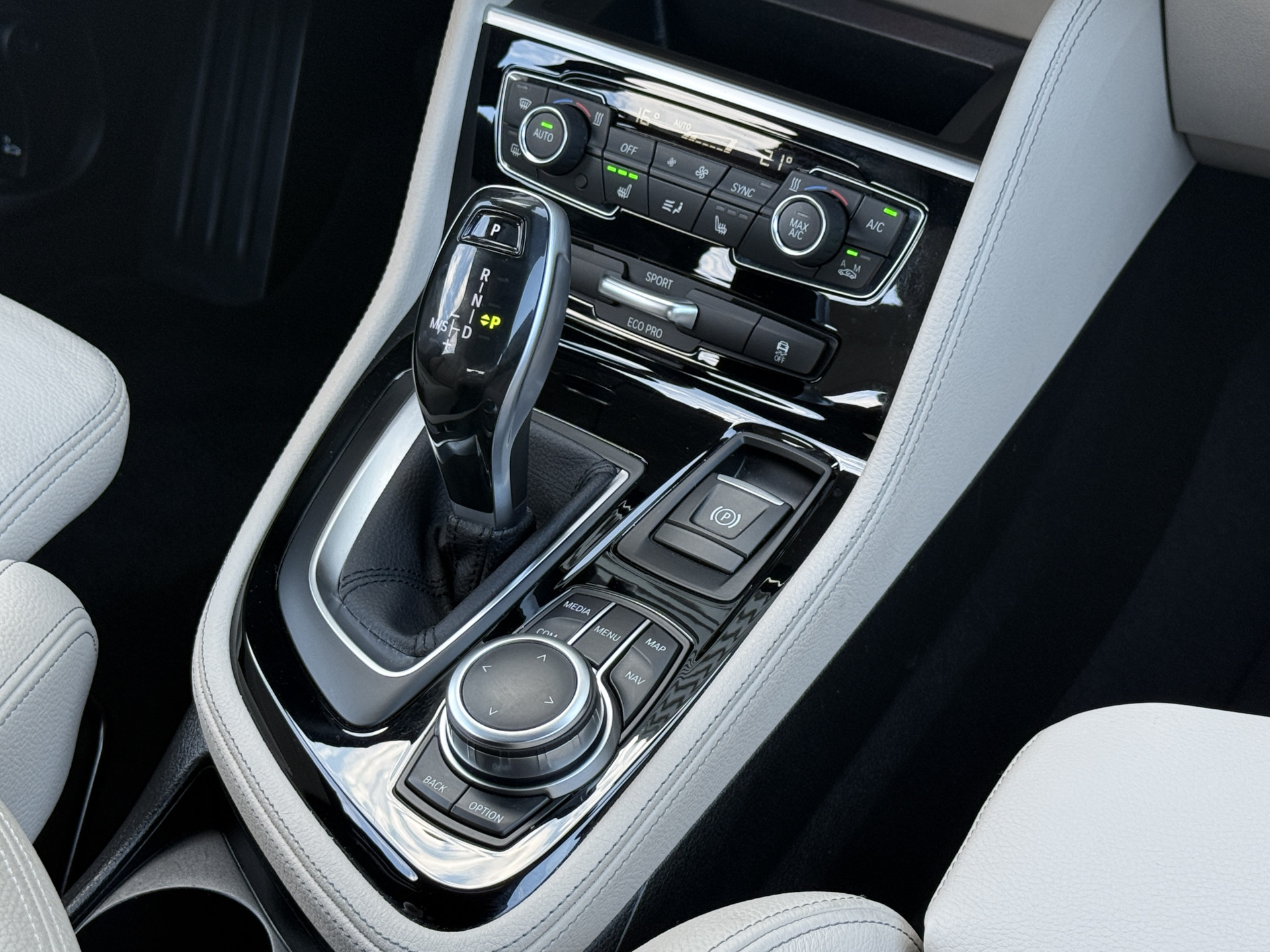 Foto van BMW 218i Active Tourer