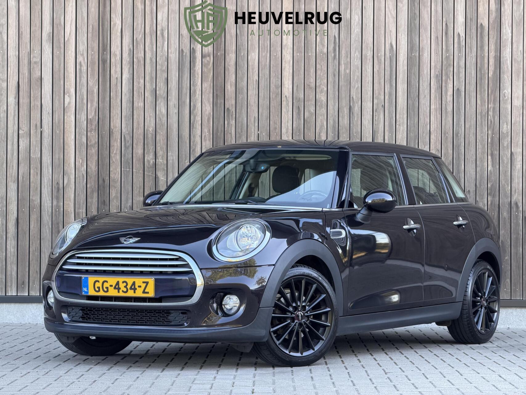Mini Cooper 1.5 Cooper Business 2015 - voorkant