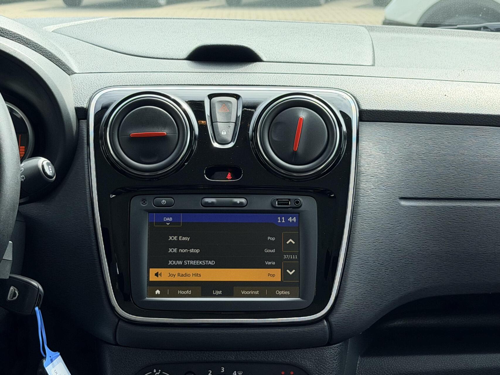 Foto van Dacia Lodgy