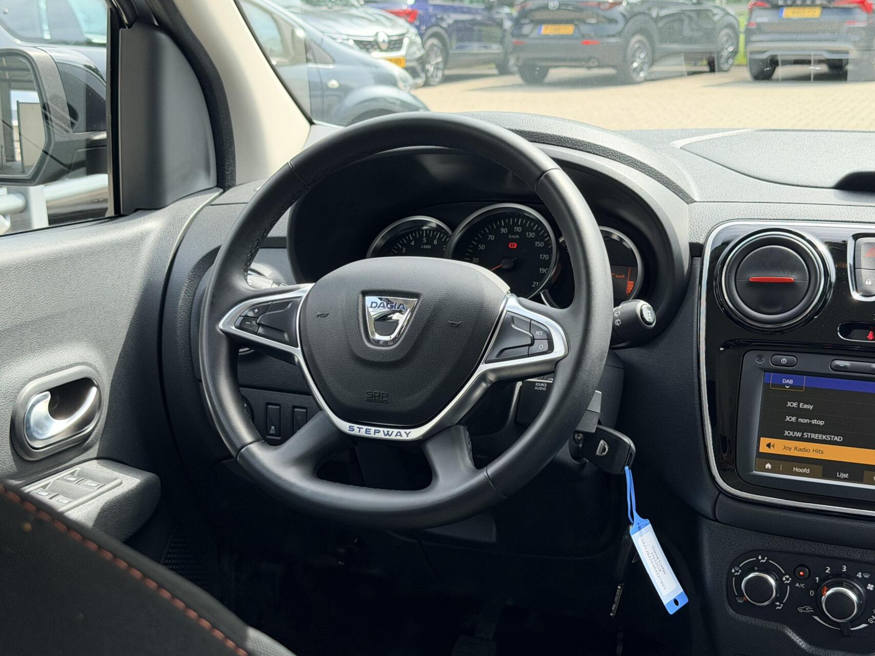 Foto van Dacia Lodgy