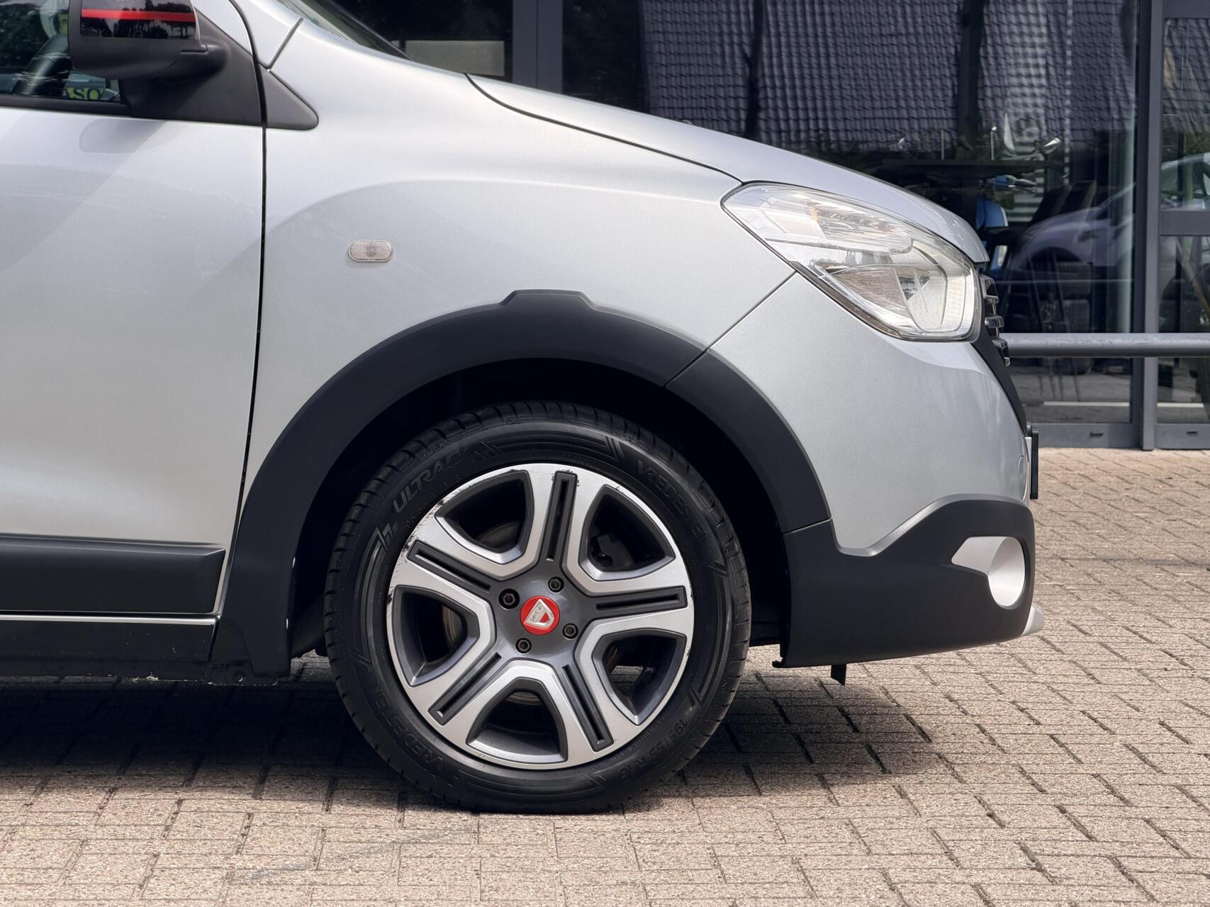 Foto van Dacia Lodgy