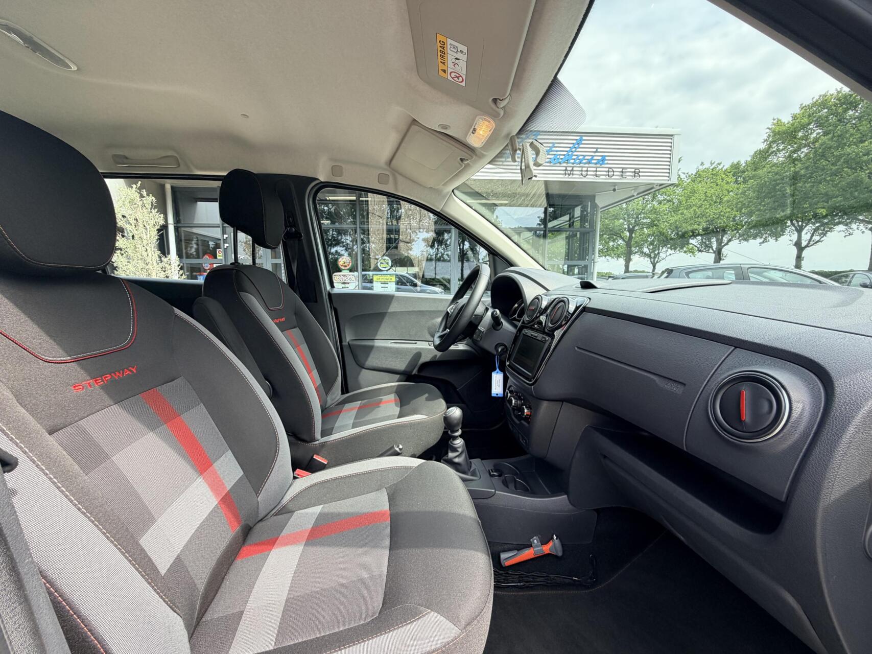 Foto van Dacia Lodgy