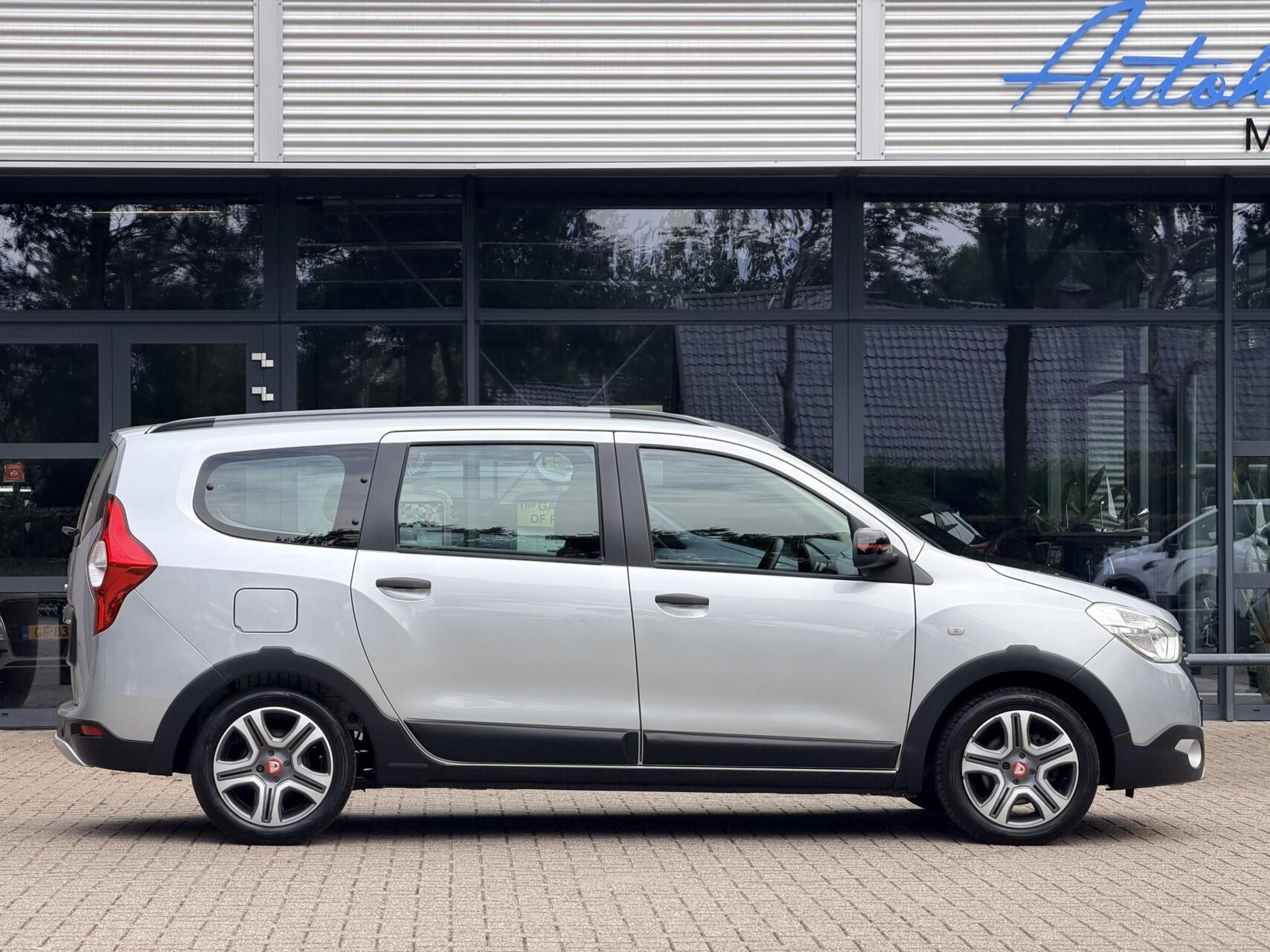 Foto van Dacia Lodgy