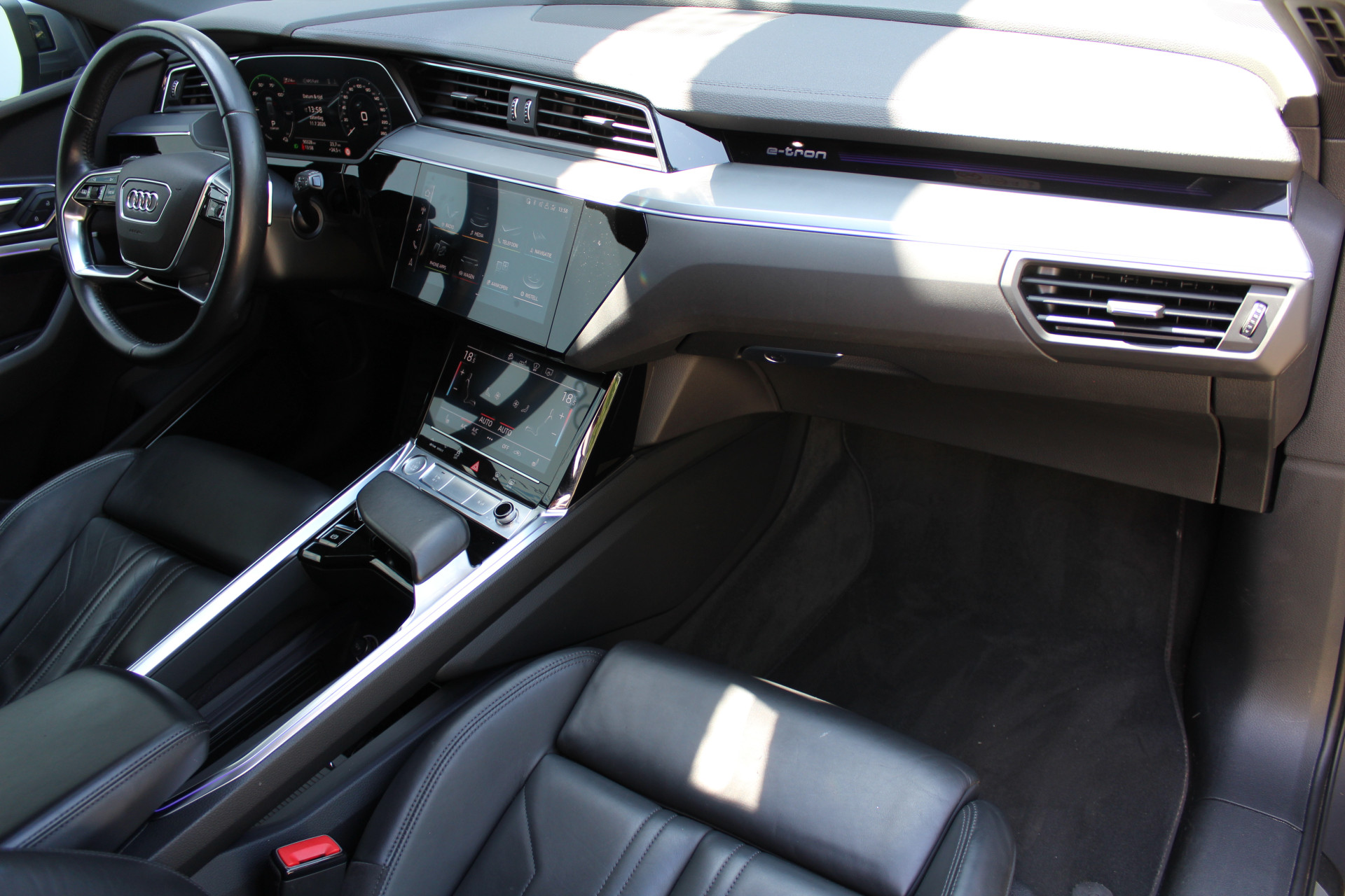 Foto van Audi Audi E-tron