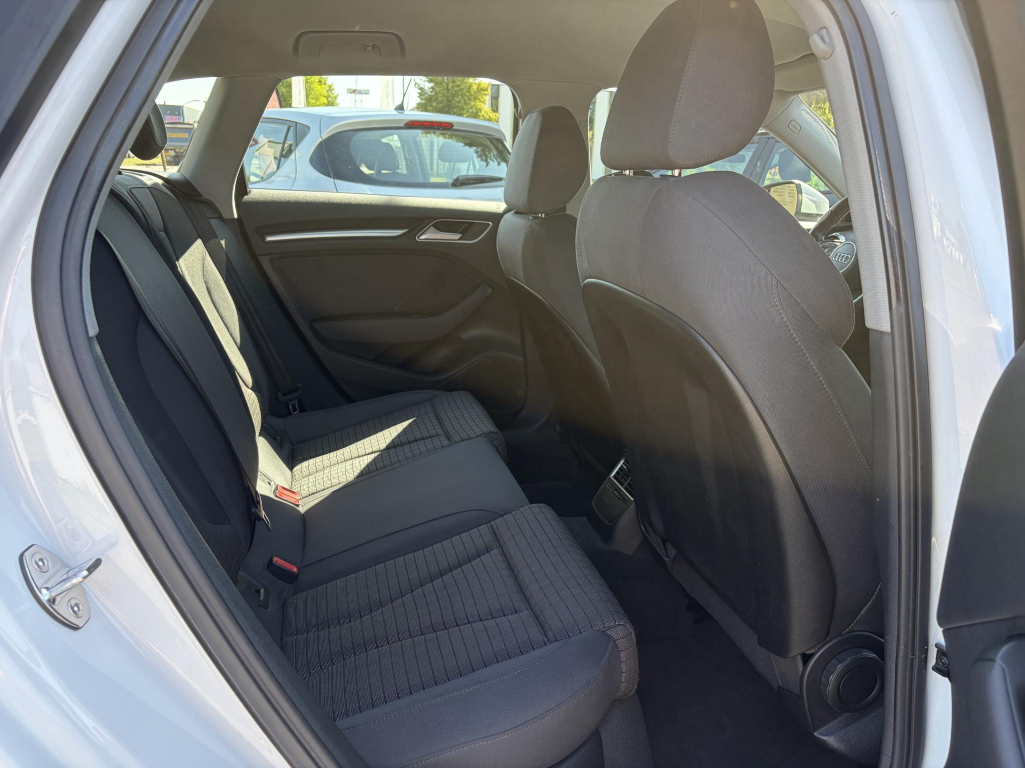 Foto van Audi A3 Sportback E-tron