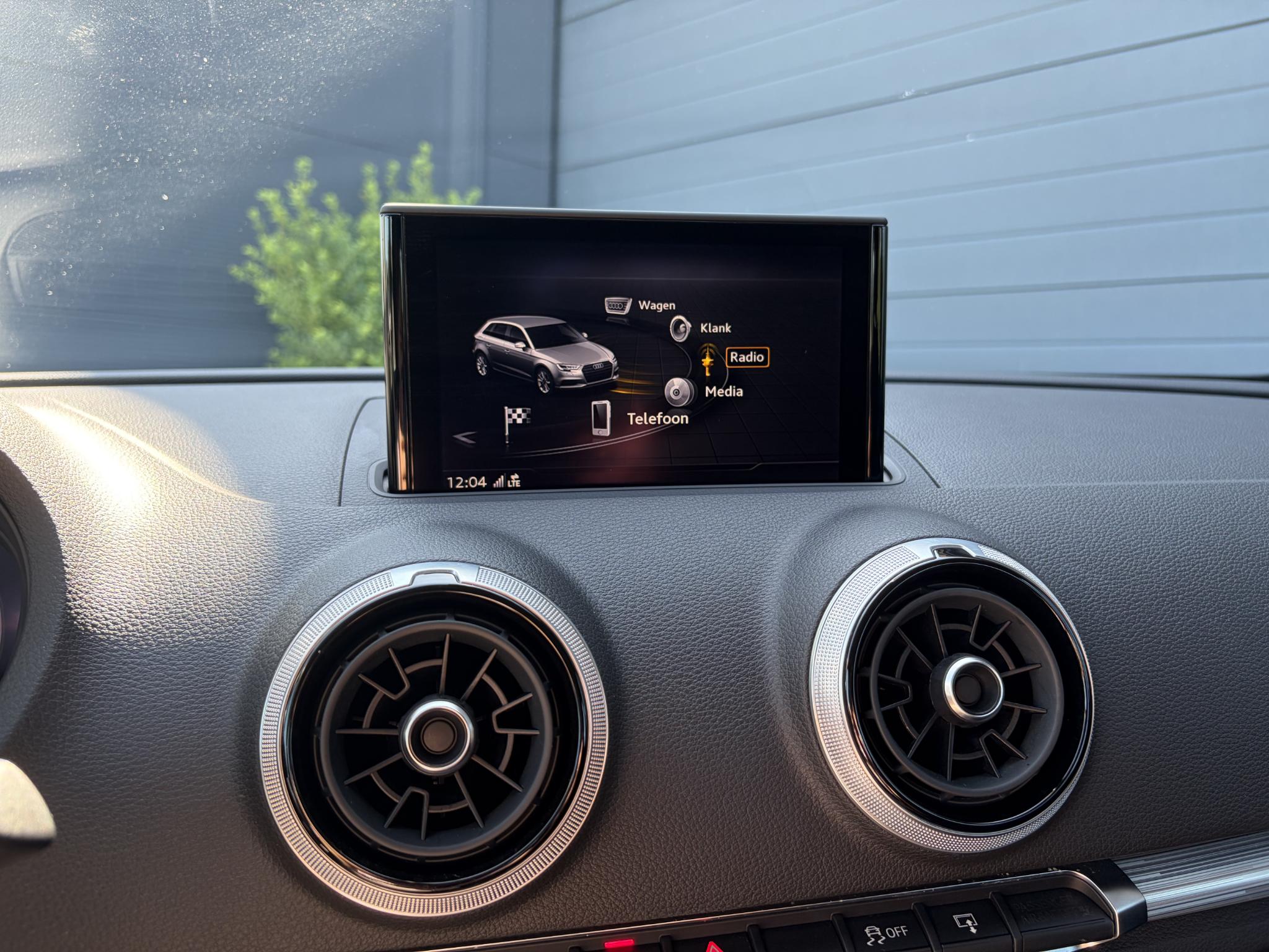 Foto van Audi A3 Sportback E-tron