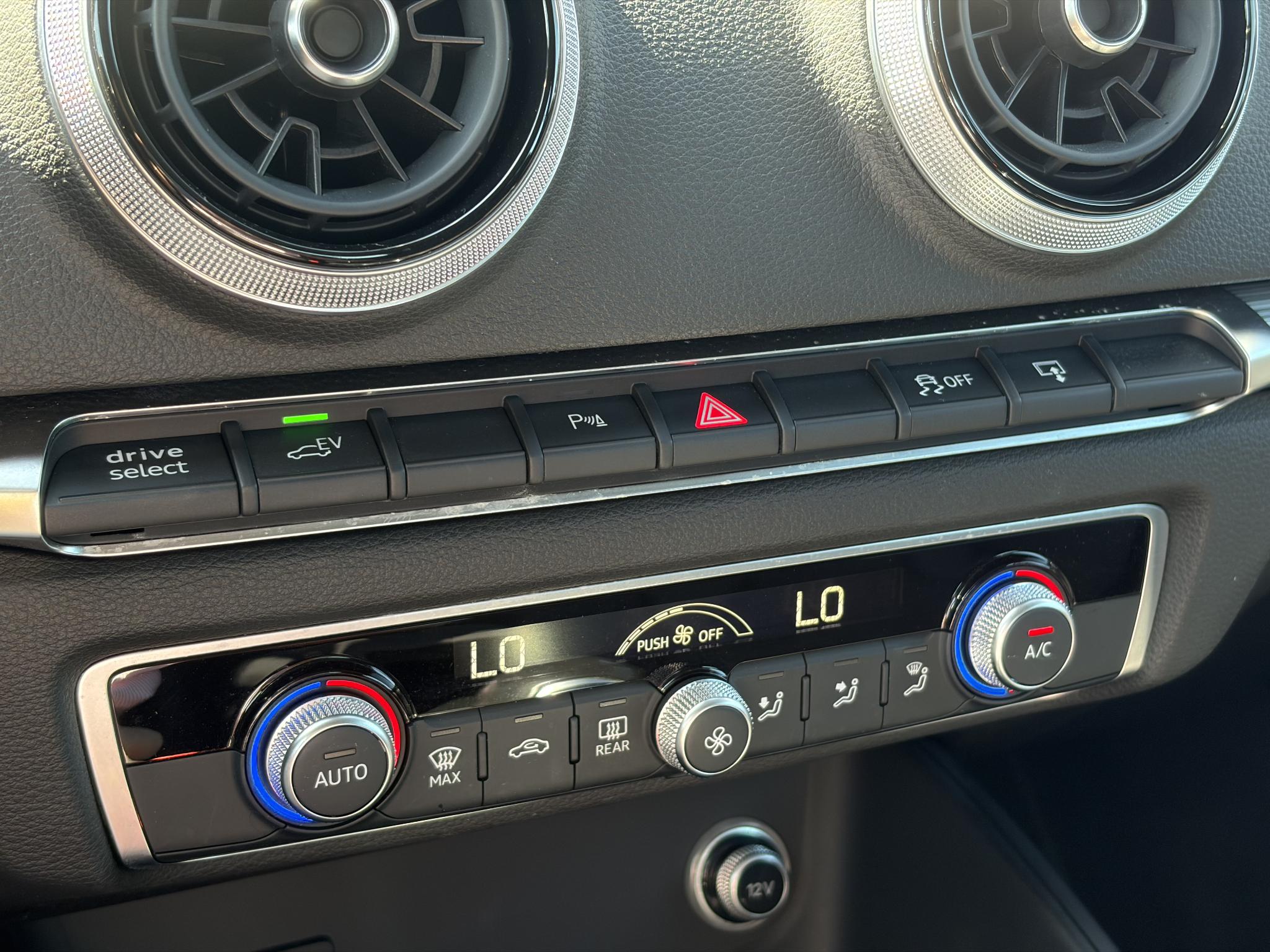 Foto van Audi A3 Sportback E-tron