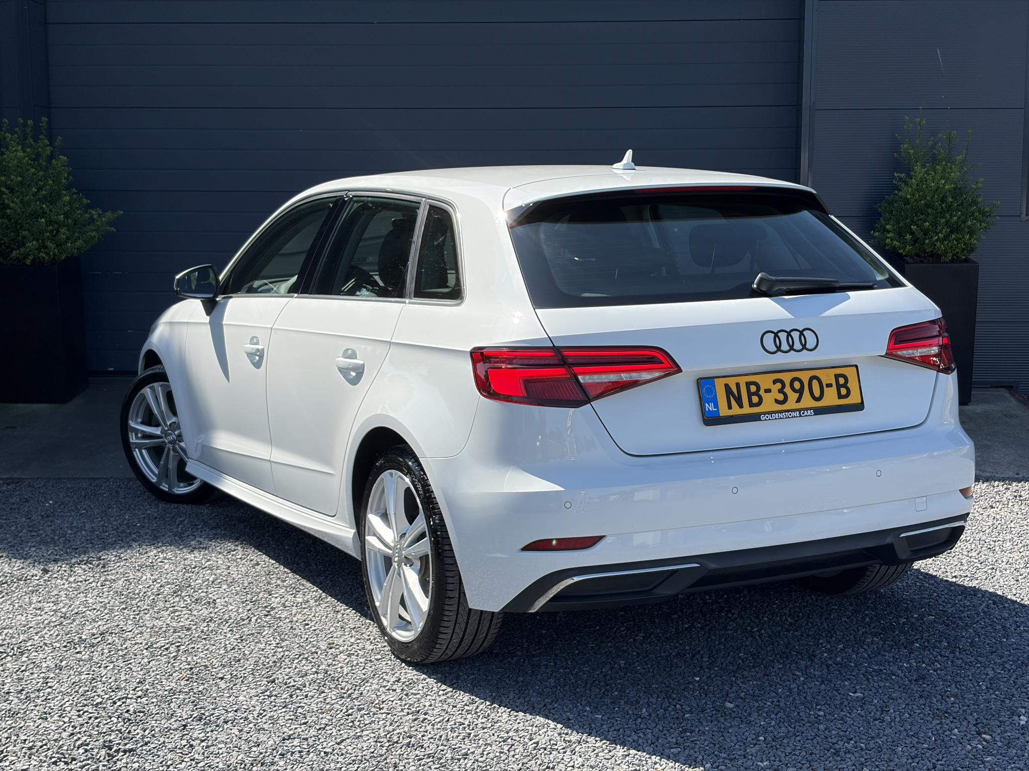 Foto van Audi A3 Sportback E-tron