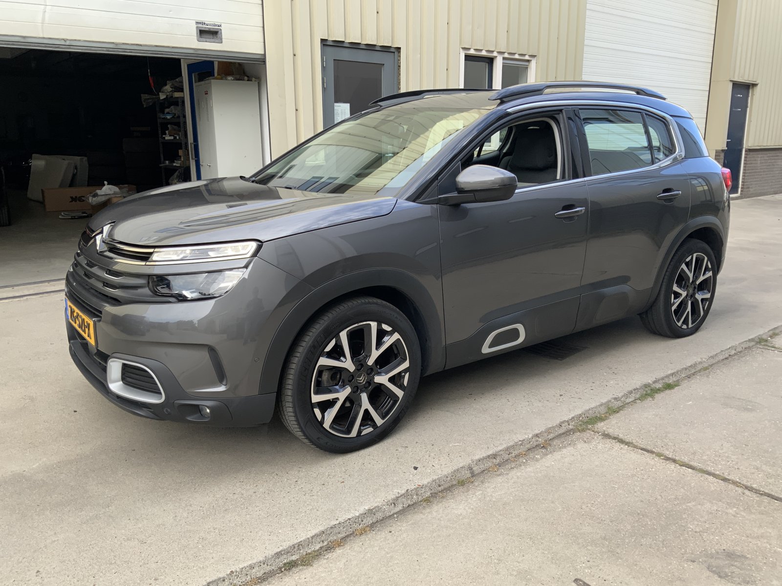 Citroen C5 Aircross 1.2 PureTech Bns 2019 - voorkant