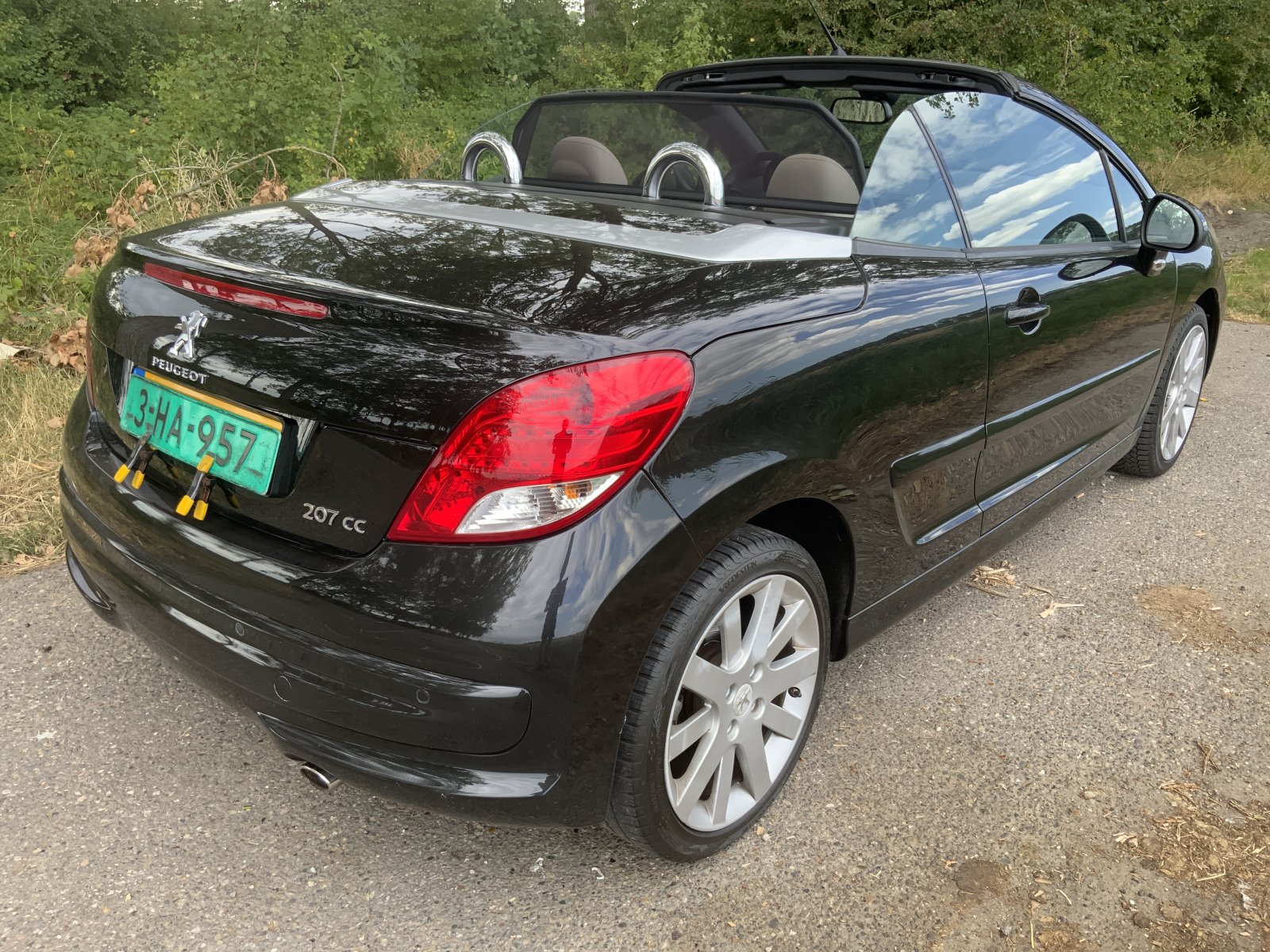 Inspectiefoto van Peugeot 207 CC