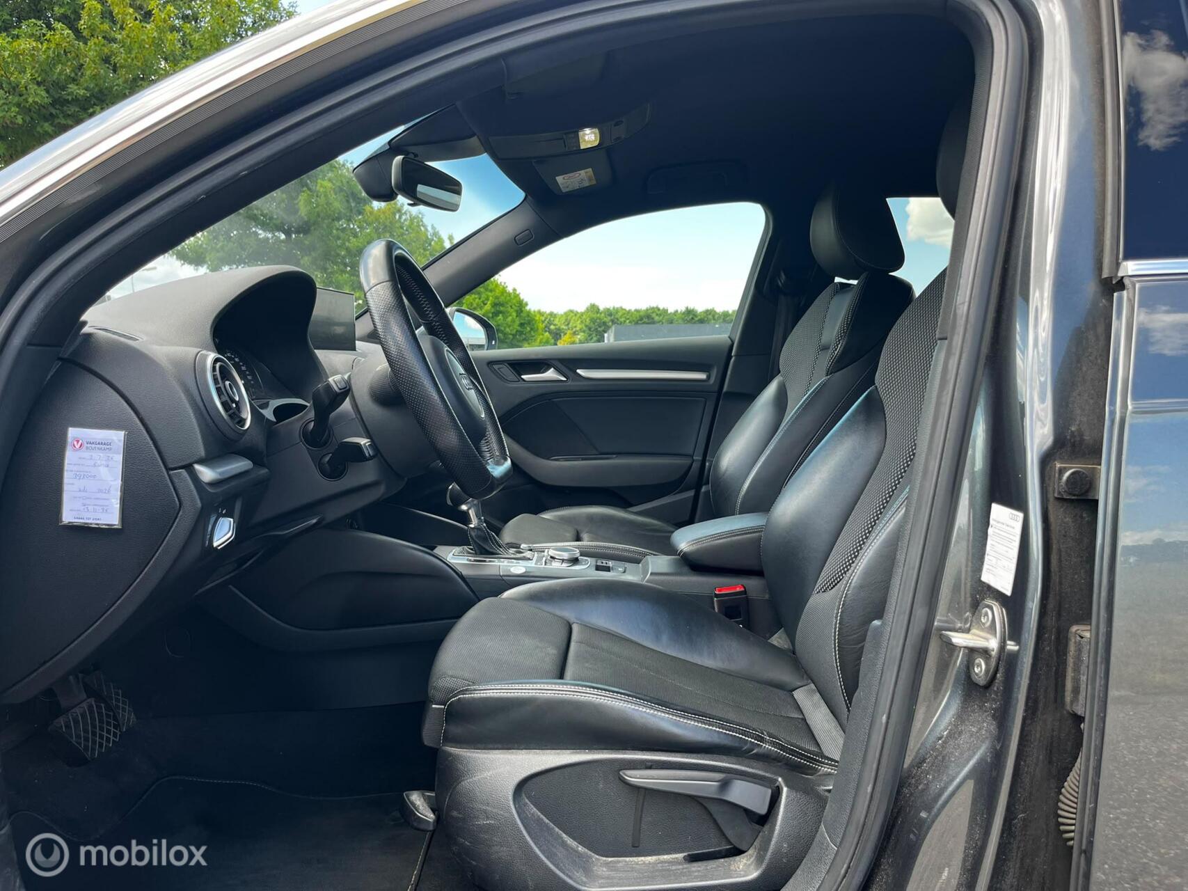 Foto van Audi A3 Sportback E-tron