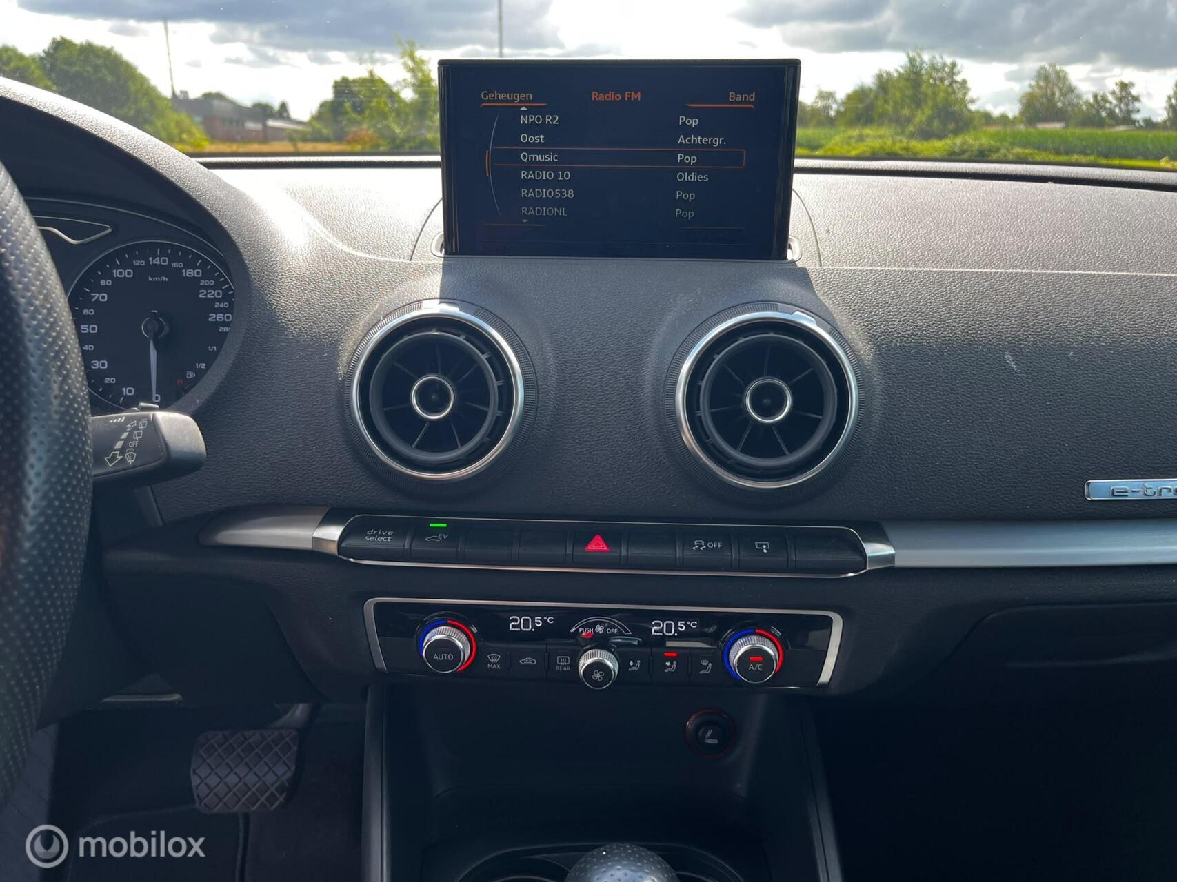 Foto van Audi A3 Sportback E-tron