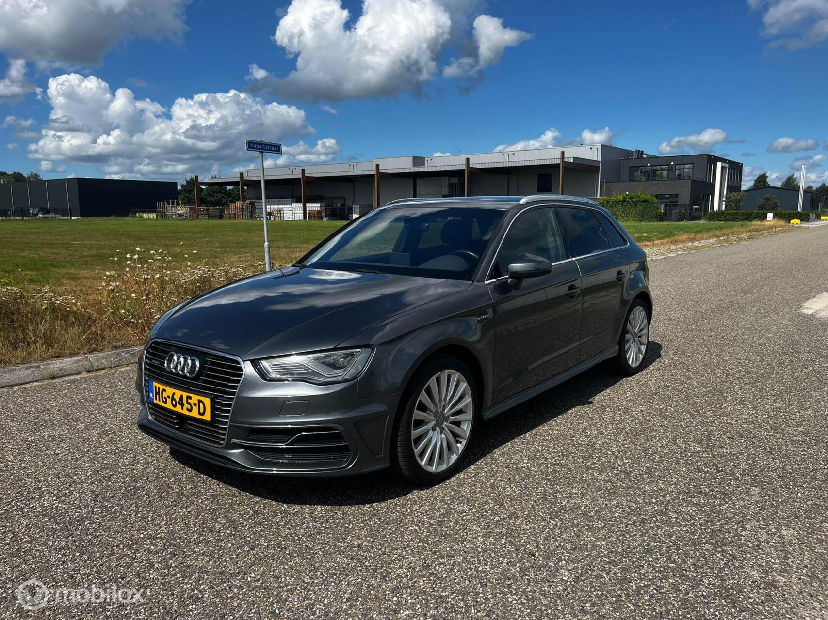Audi A3 Sportback E-tron 1.4 e-tron PHEV Ambition Pro Line plus 2015 - voorkant