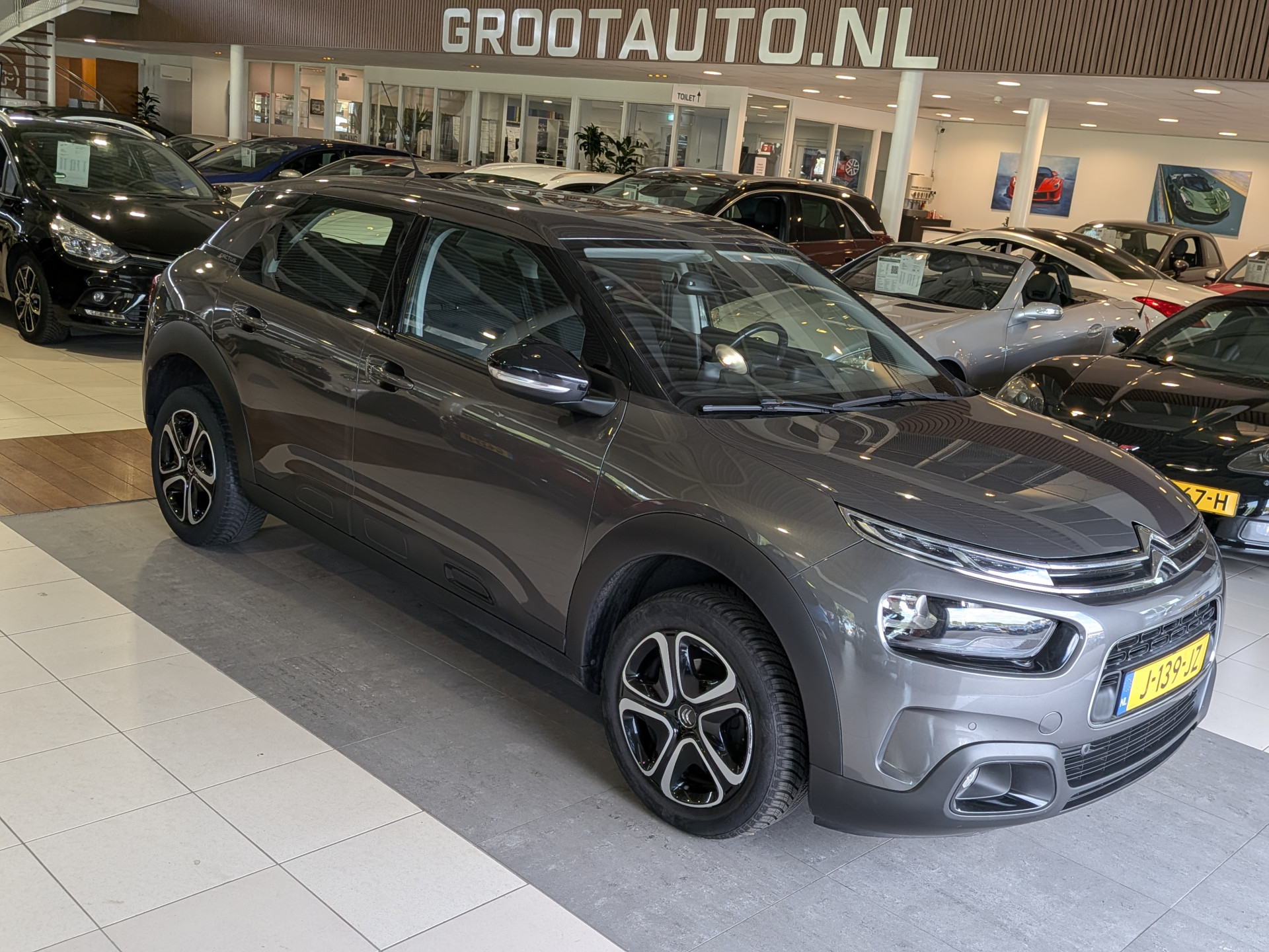 Citroen C4 Cactus 1.2 PureTech Business 2020 - voorkant
