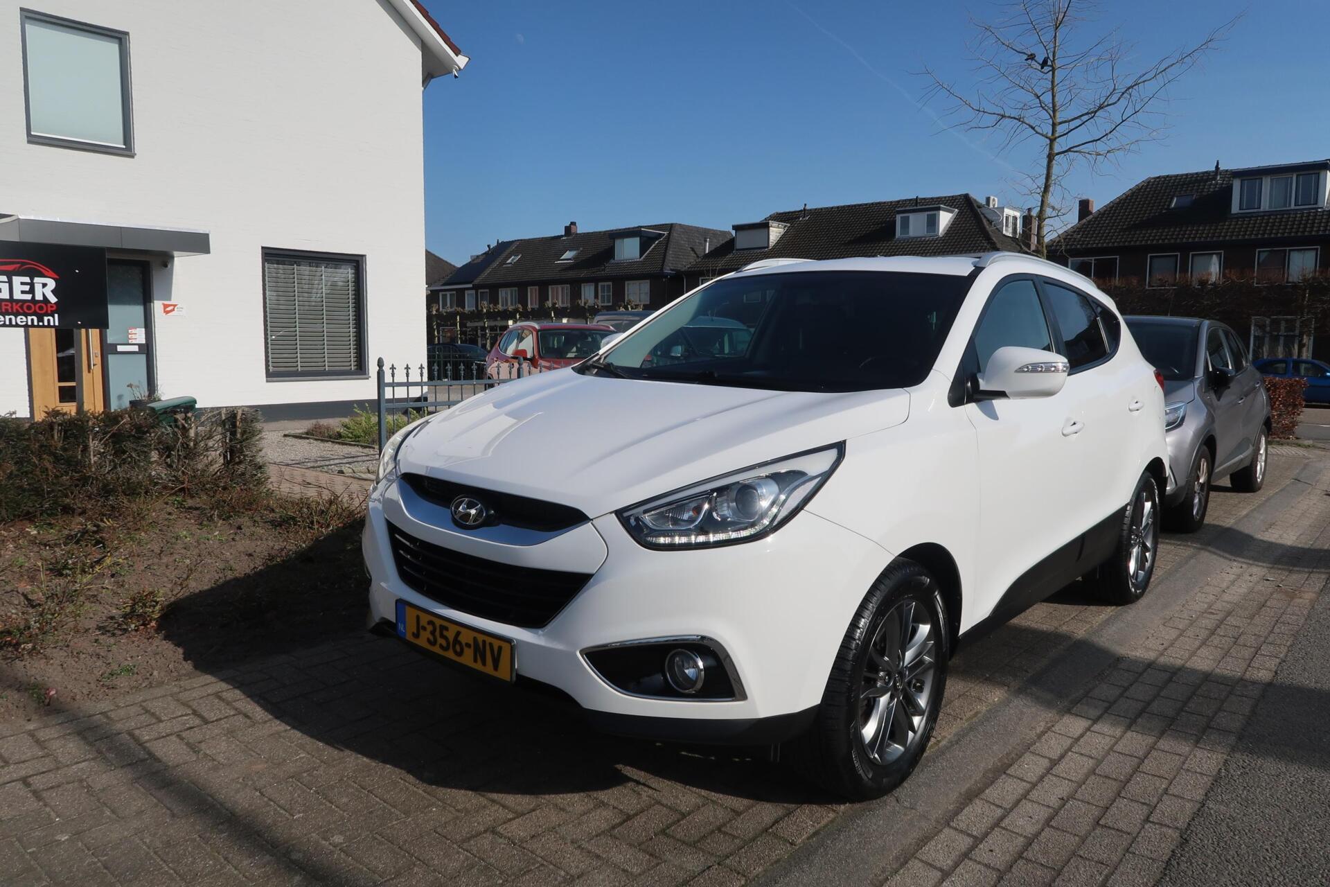 Hyundai Ix35 1.6i GO|NAVIGATIE|CAMERA|CRUISECONTROL|BLUETOOTH|STOELVERWARMING|ZEER MOOI 2014 - voorkant