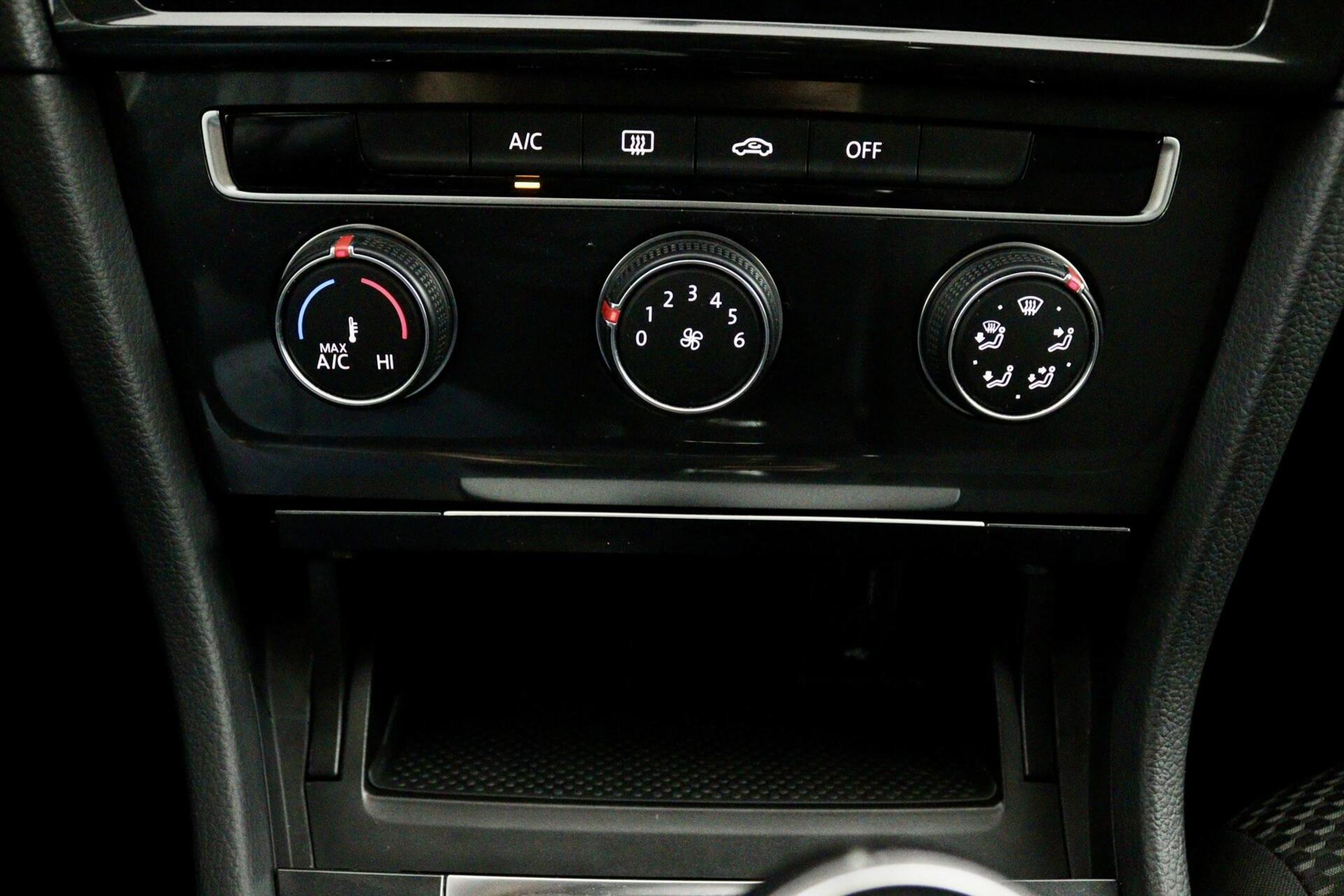 Foto van Volkswagen Golf Variant