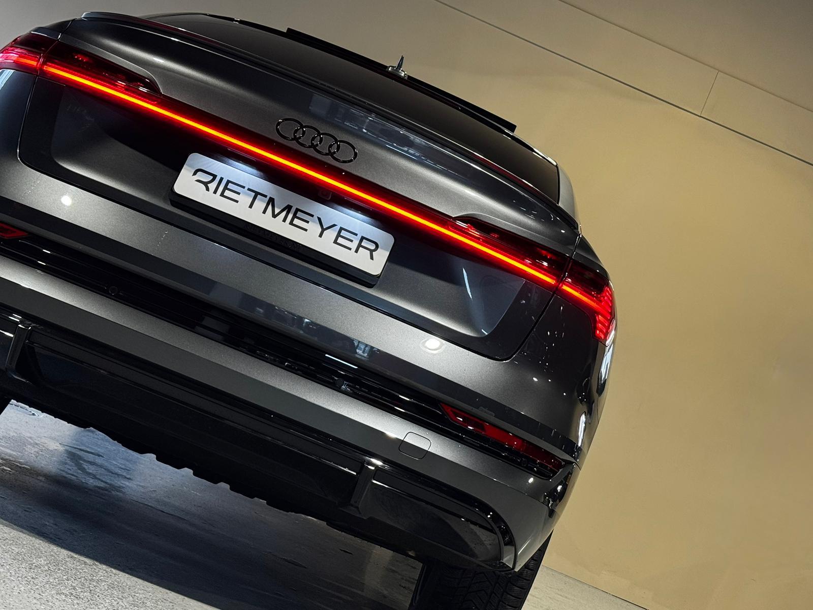 Foto van Audi E-tron Sportback 55