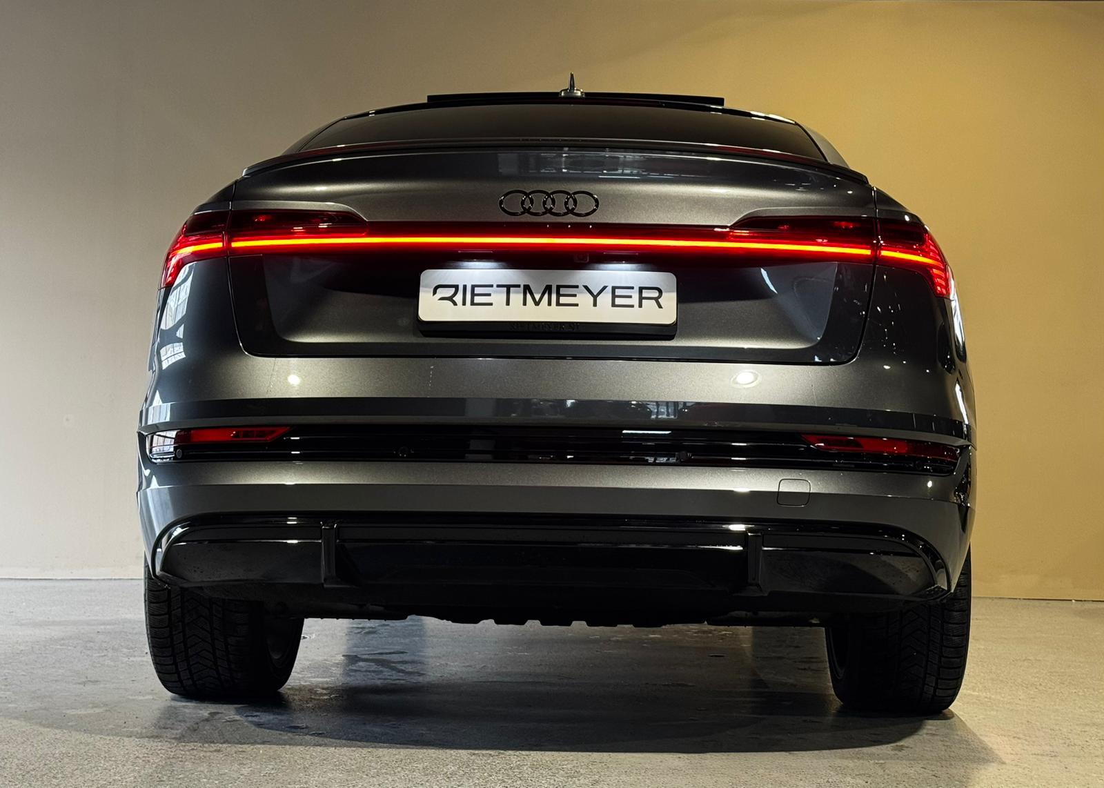 Foto van Audi E-tron Sportback 55
