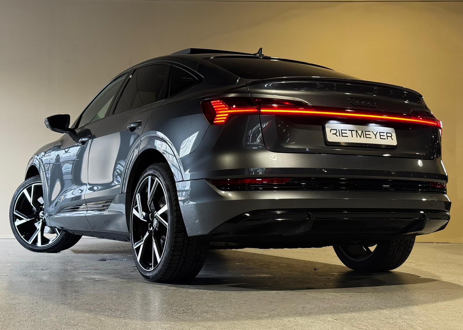 Foto van Audi E-tron Sportback 55