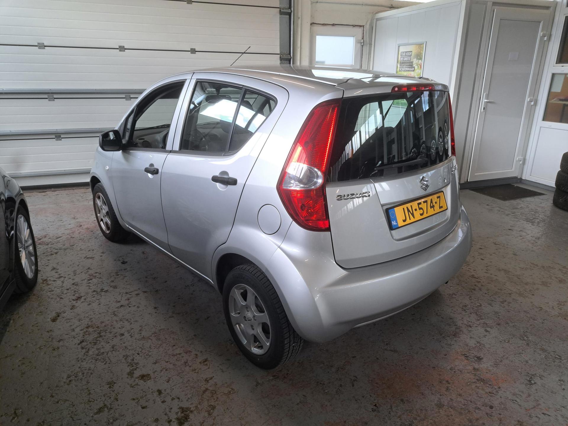 Foto van Suzuki Splash