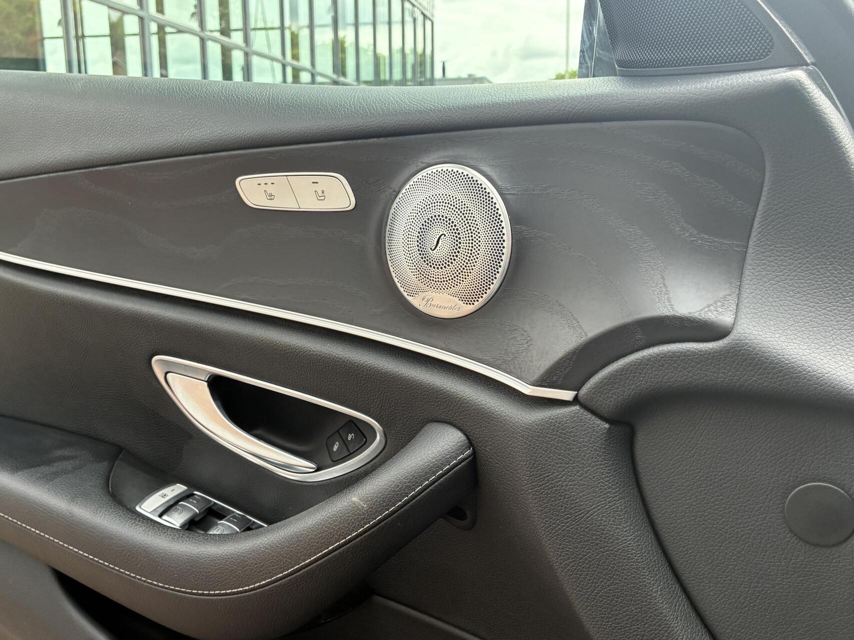 Foto van Mercedes-Benz E 200