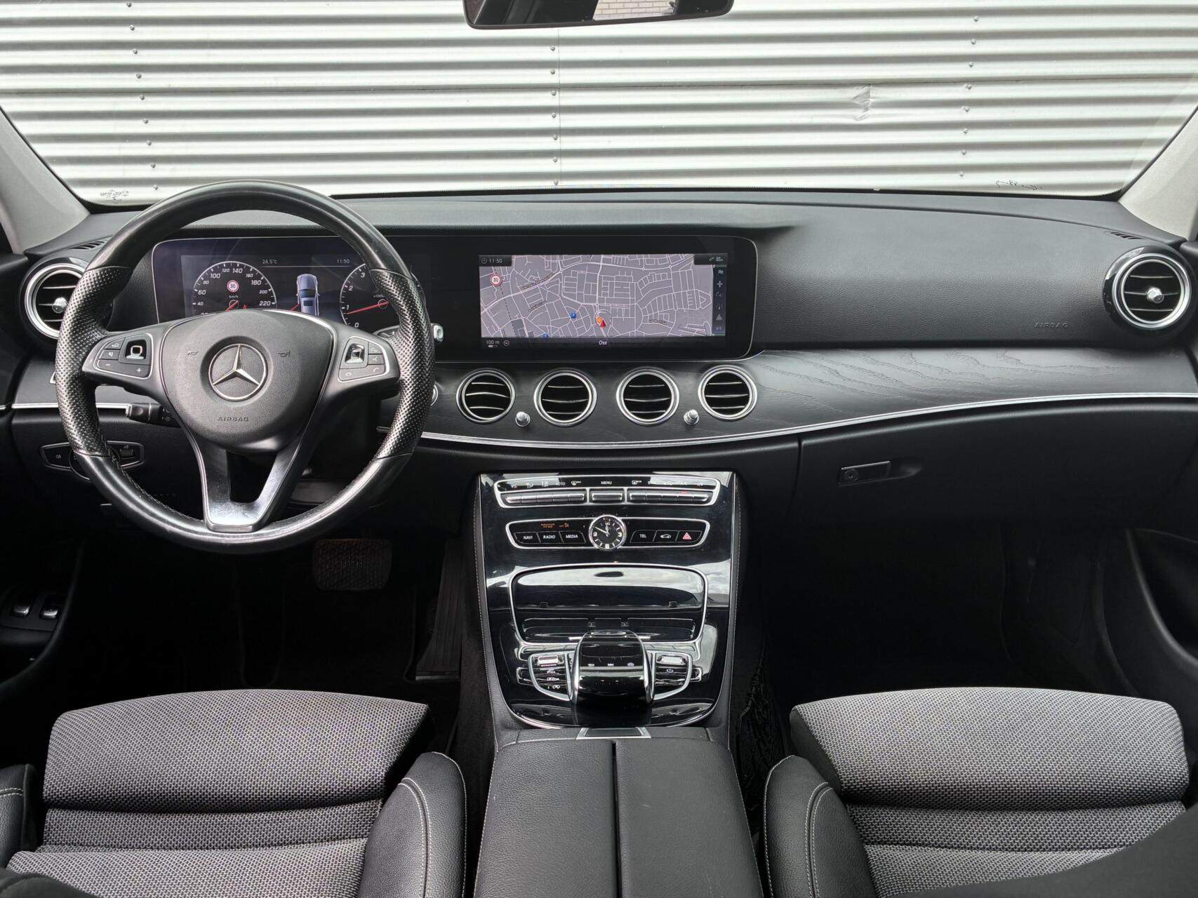 Foto van Mercedes-Benz E 200