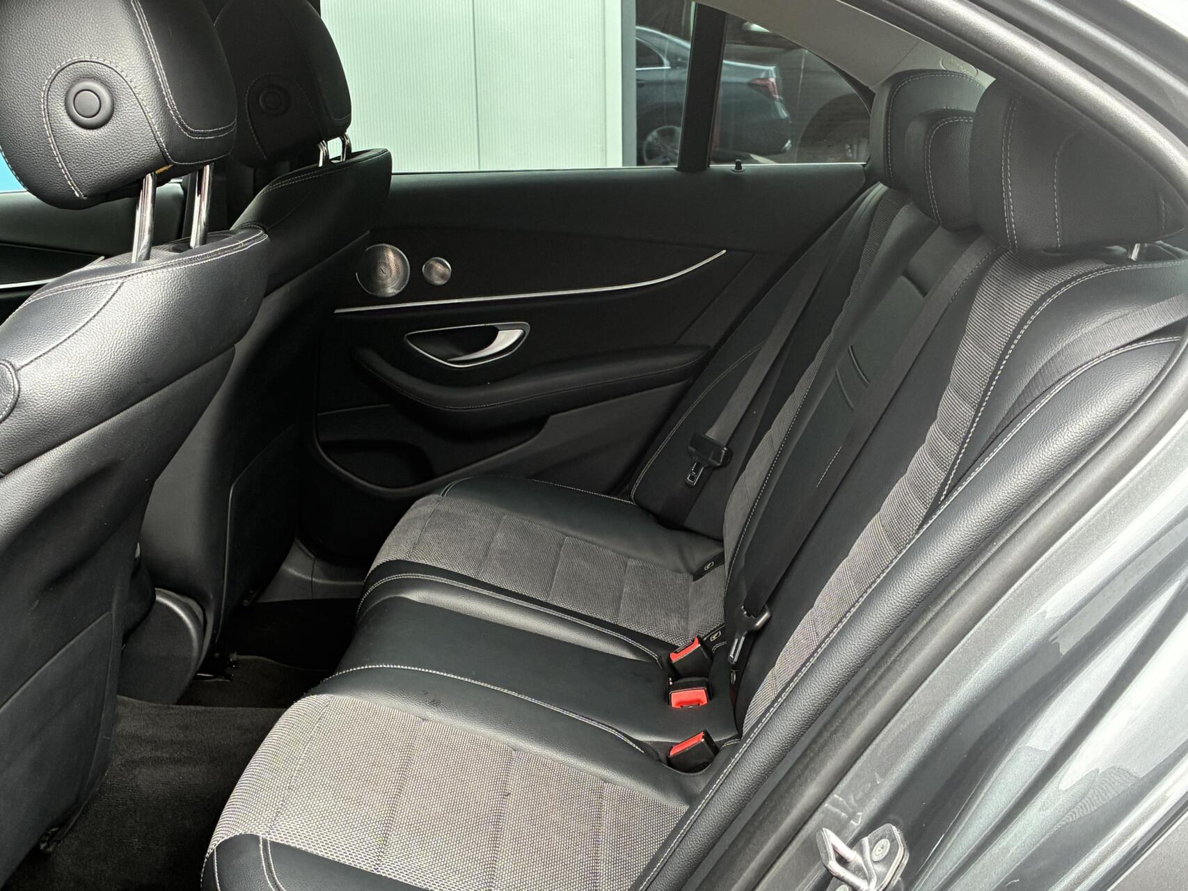 Foto van Mercedes-Benz E 200