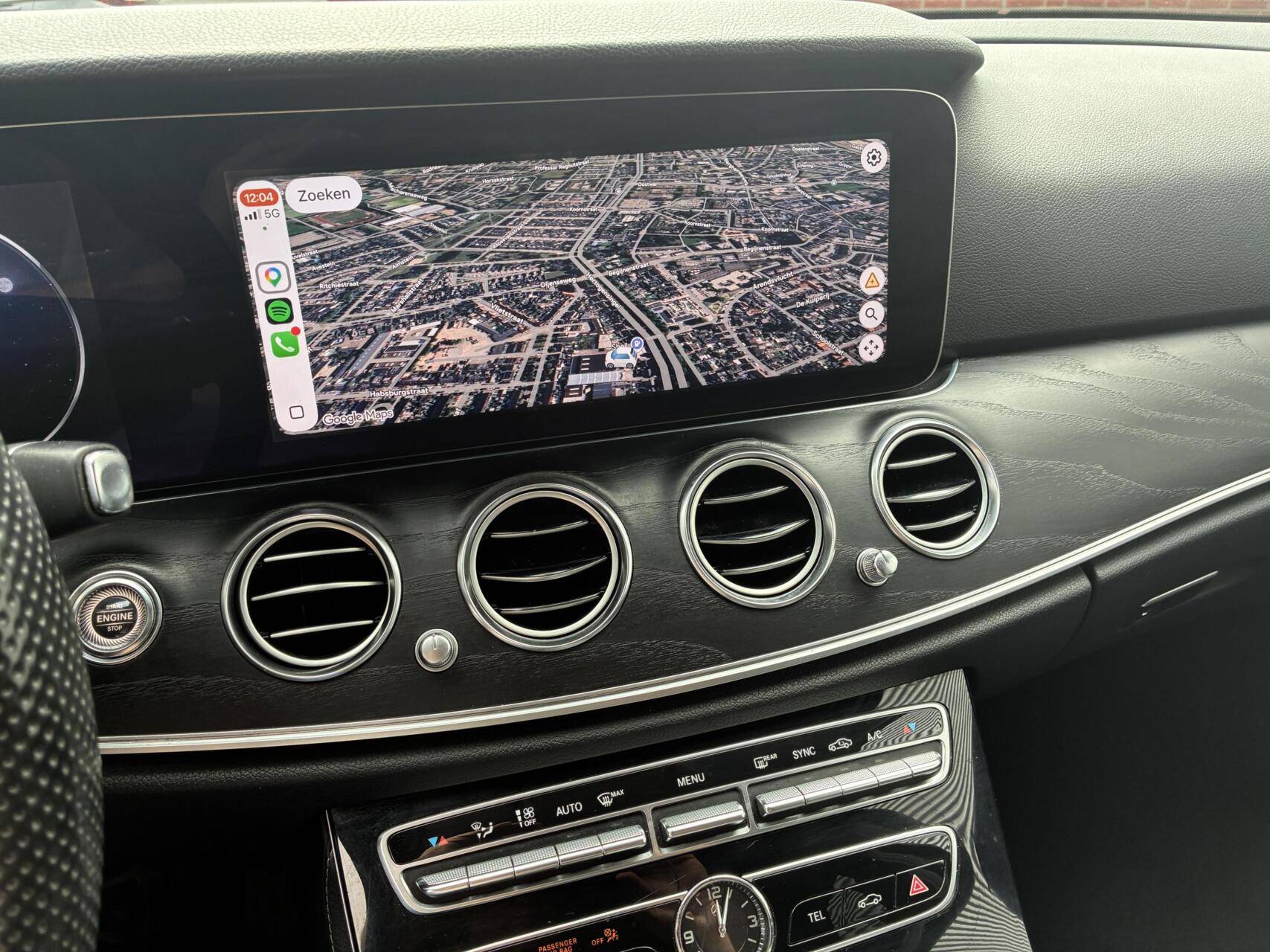 Foto van Mercedes-Benz E 200