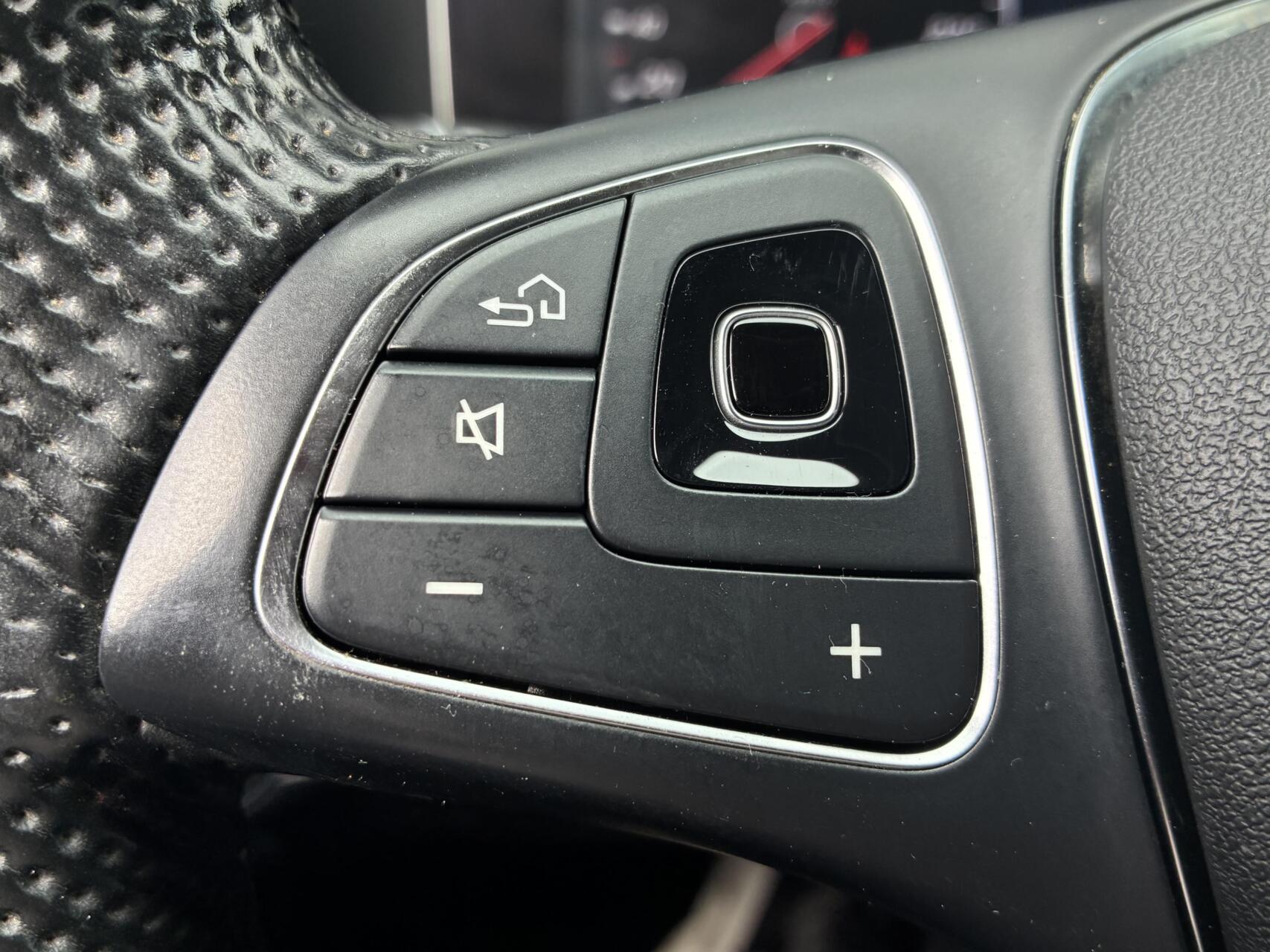 Foto van Mercedes-Benz E 200