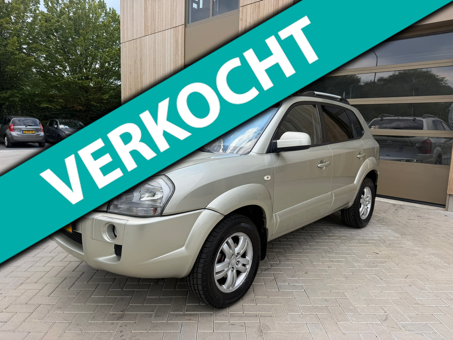 Hyundai Tucson 2.0i Style Supreme 5DRS|Clima|Stoelverwarming|Parkeersensoren|trekhaak|Nieuwe APK 2008 - voorkant
