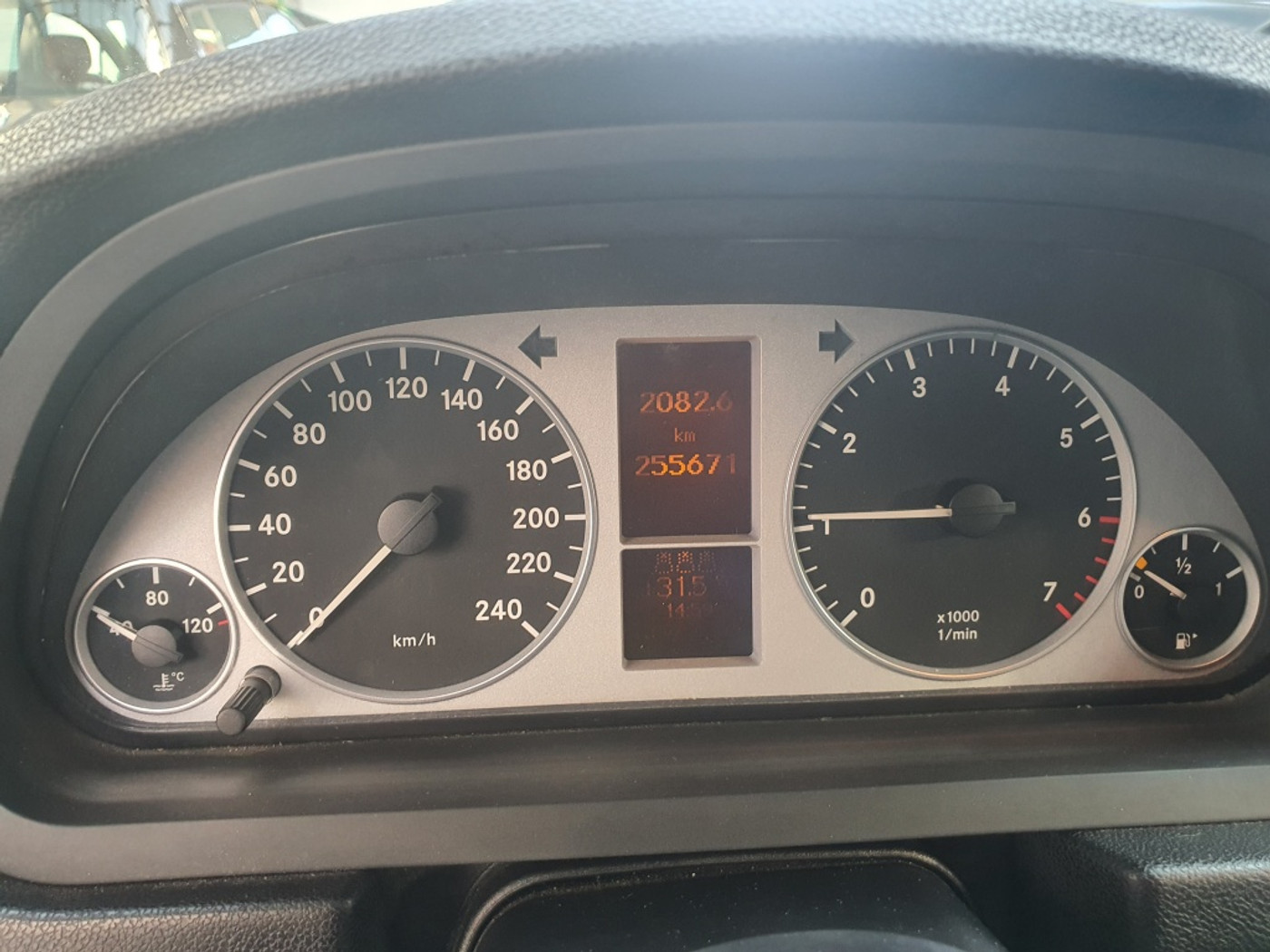 Foto van Mercedes-Benz B 150